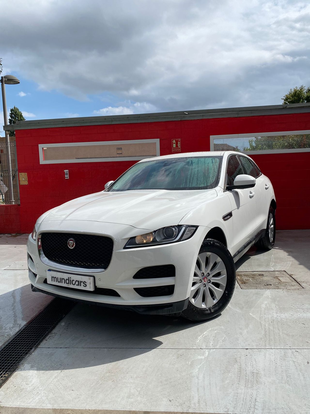 Jaguar F-Pace 2.0L i4D AWD Automático Portfolio - Foto 6