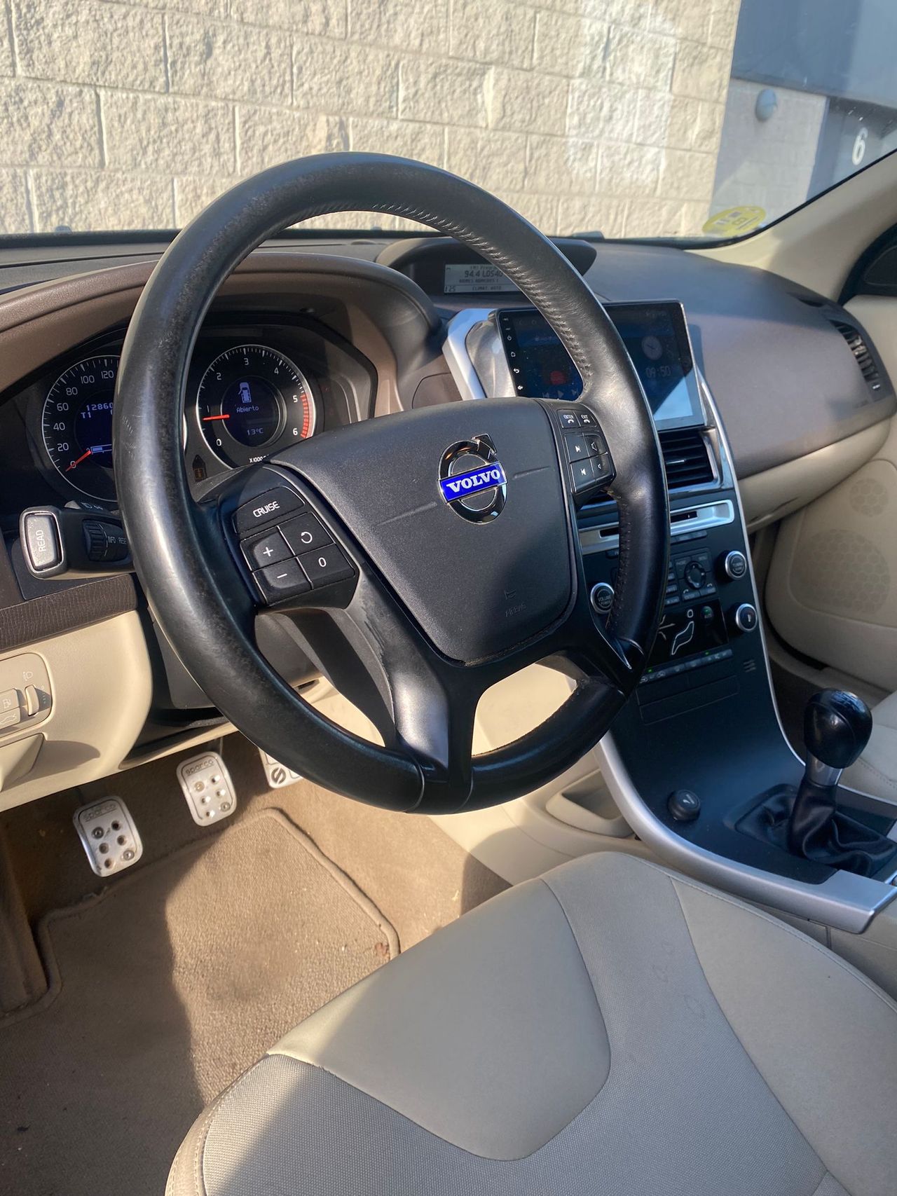 Volvo XC60 2.4 D3 AWD Momentum - Foto 12