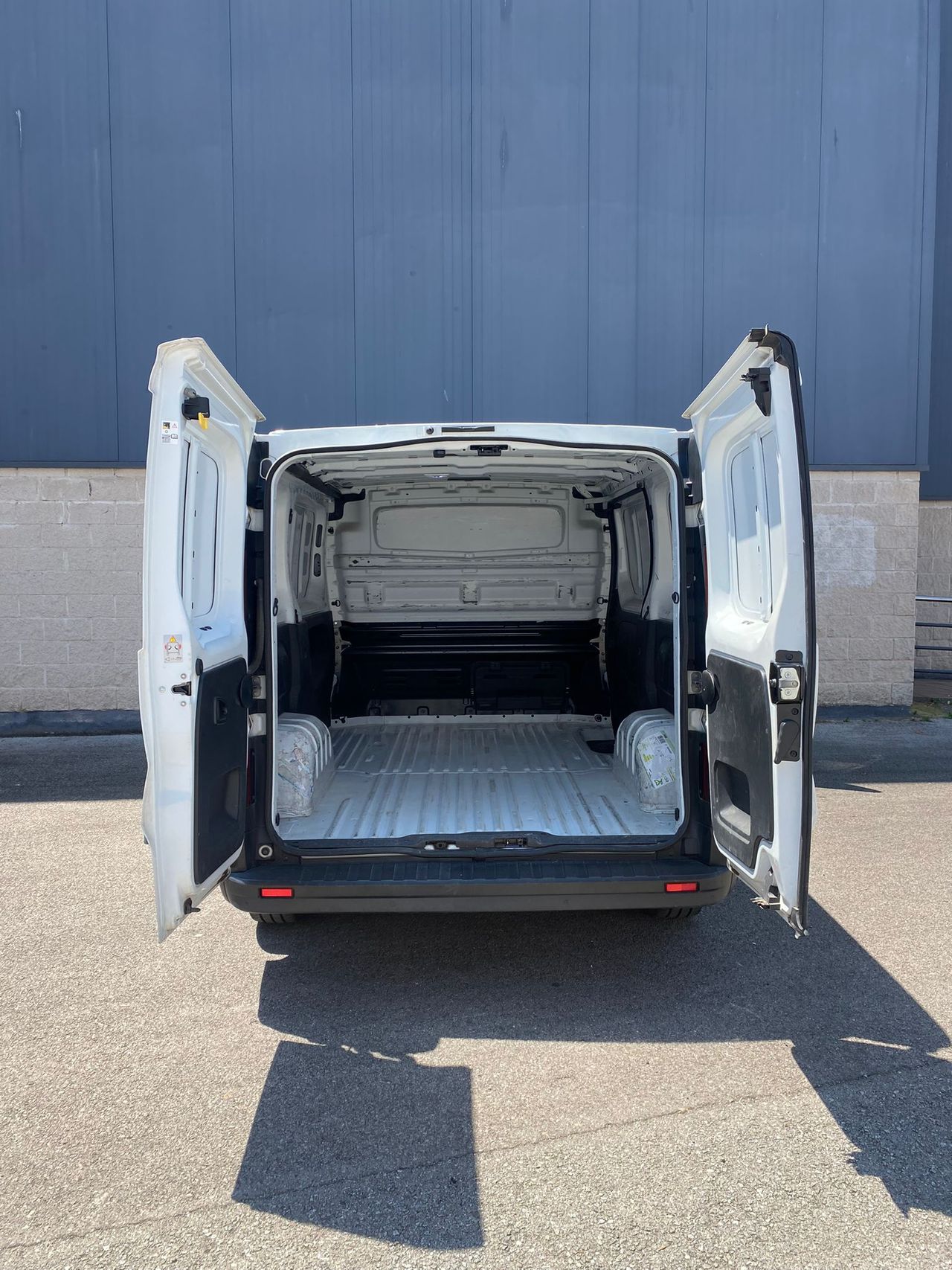 Nissan NV300 1.6dCi SS L1H1  - Foto 13