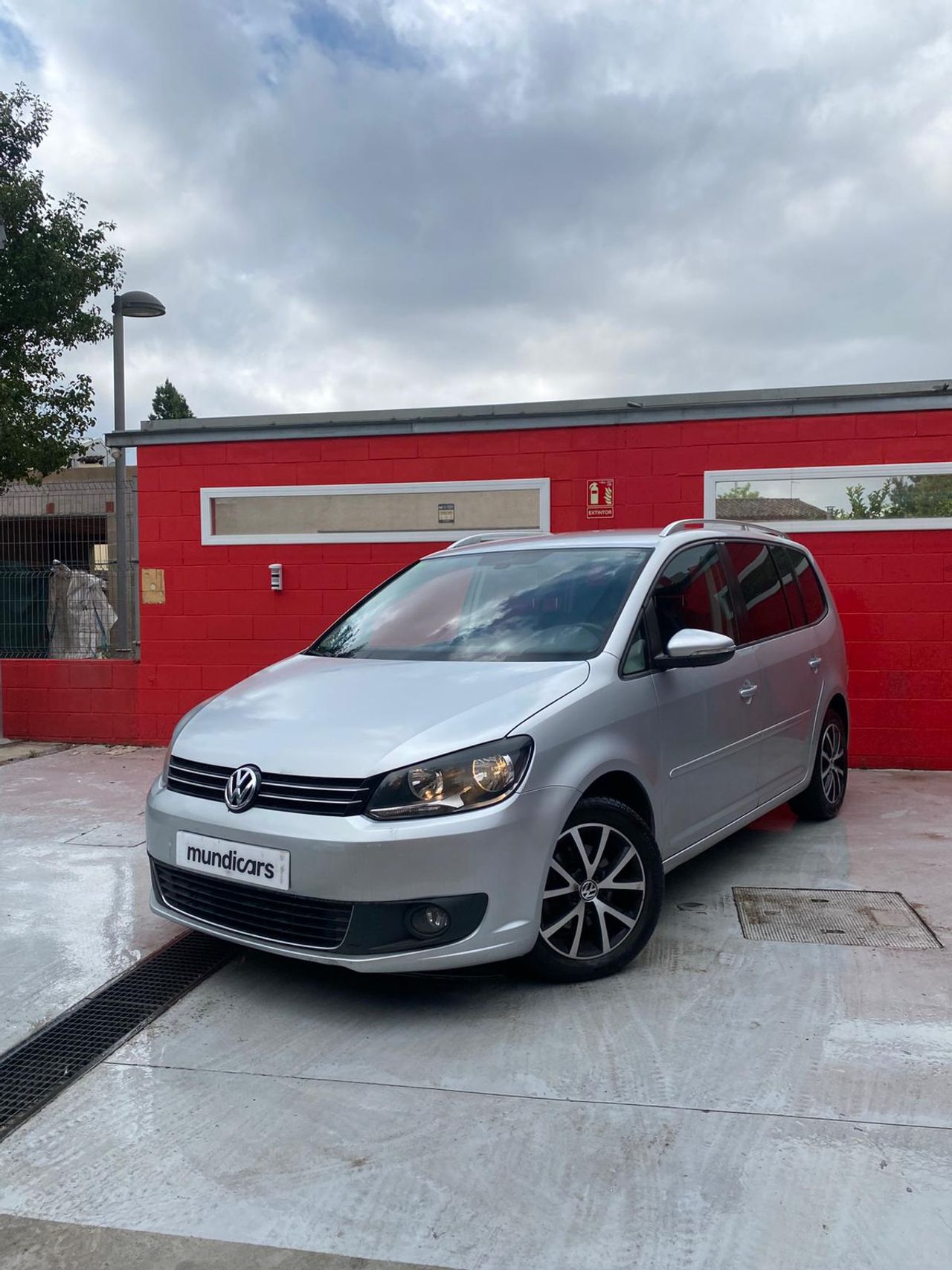 Volkswagen Touran 1.6 TDI 105cv DSG Advance Bmotion Tech - Foto 8