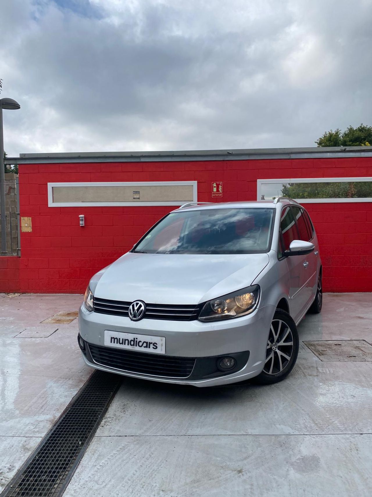 Volkswagen Touran 1.6 TDI 105cv DSG Advance Bmotion Tech - Foto 6