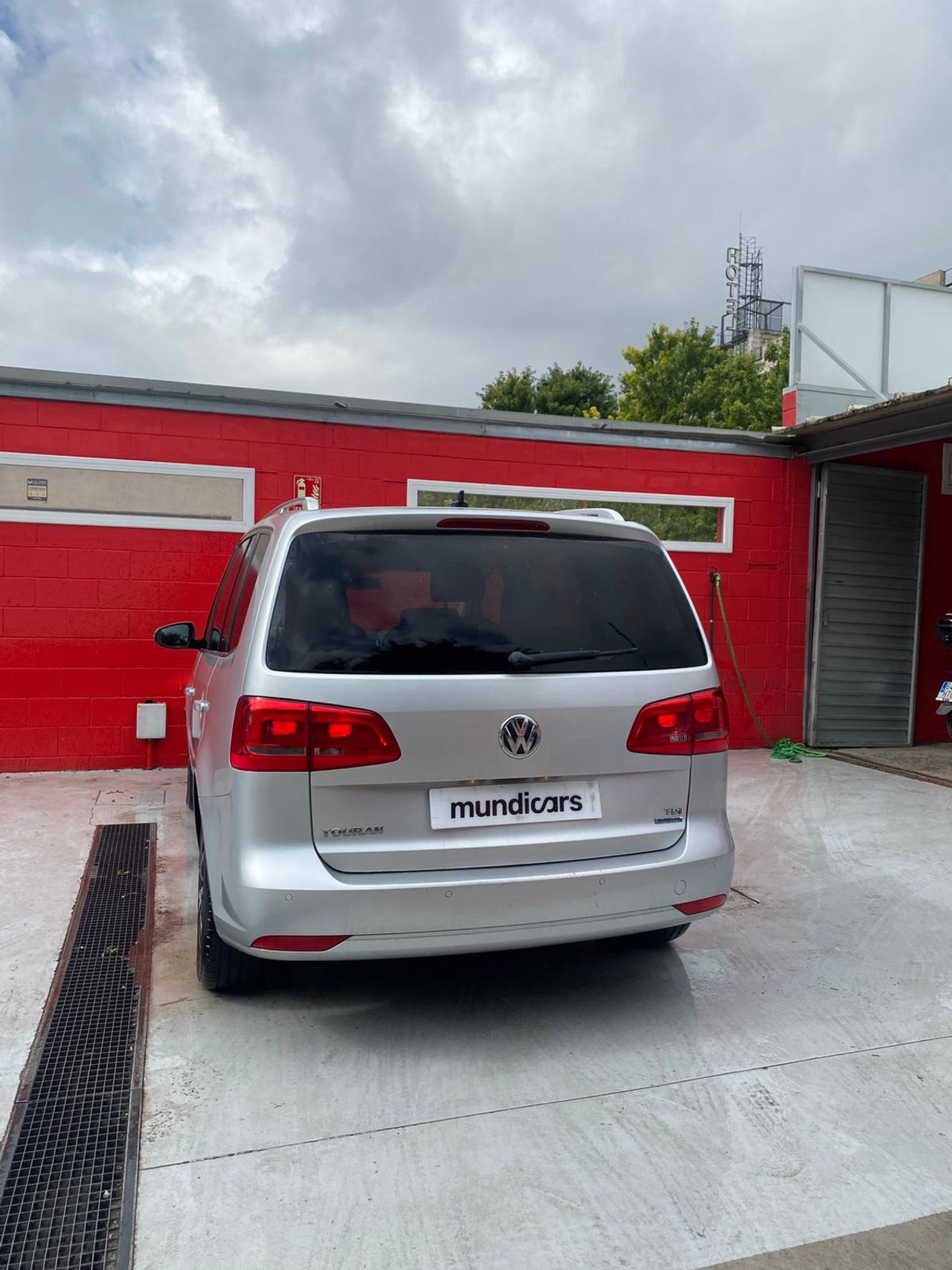 Volkswagen Touran 1.6 TDI 105cv DSG Advance Bmotion Tech - Foto 10