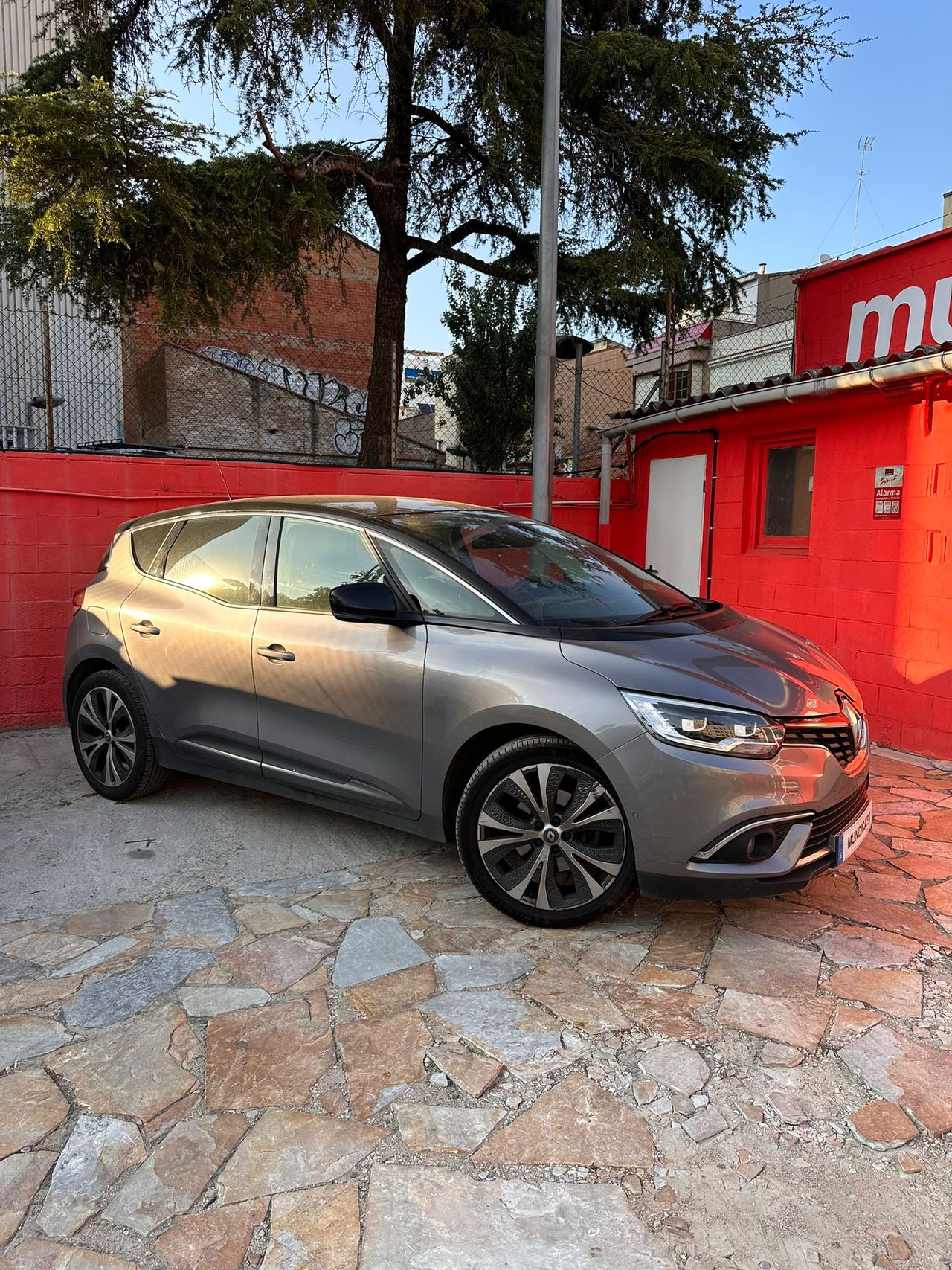 Renault Scénic Zen Energy TCe 103kW (140CV) EDC - Foto 6