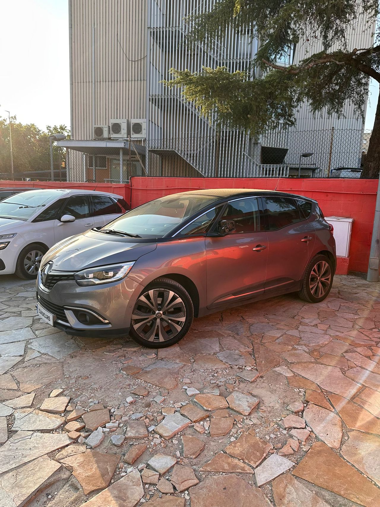 Renault Scénic Zen Energy TCe 103kW (140CV) EDC - Foto 7