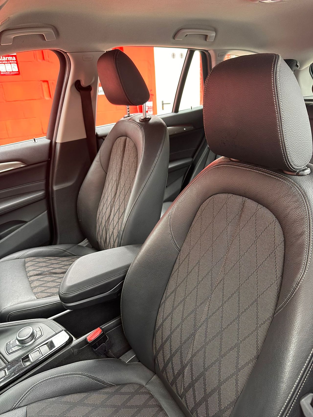 BMW X1 sDrive18i - Foto 25