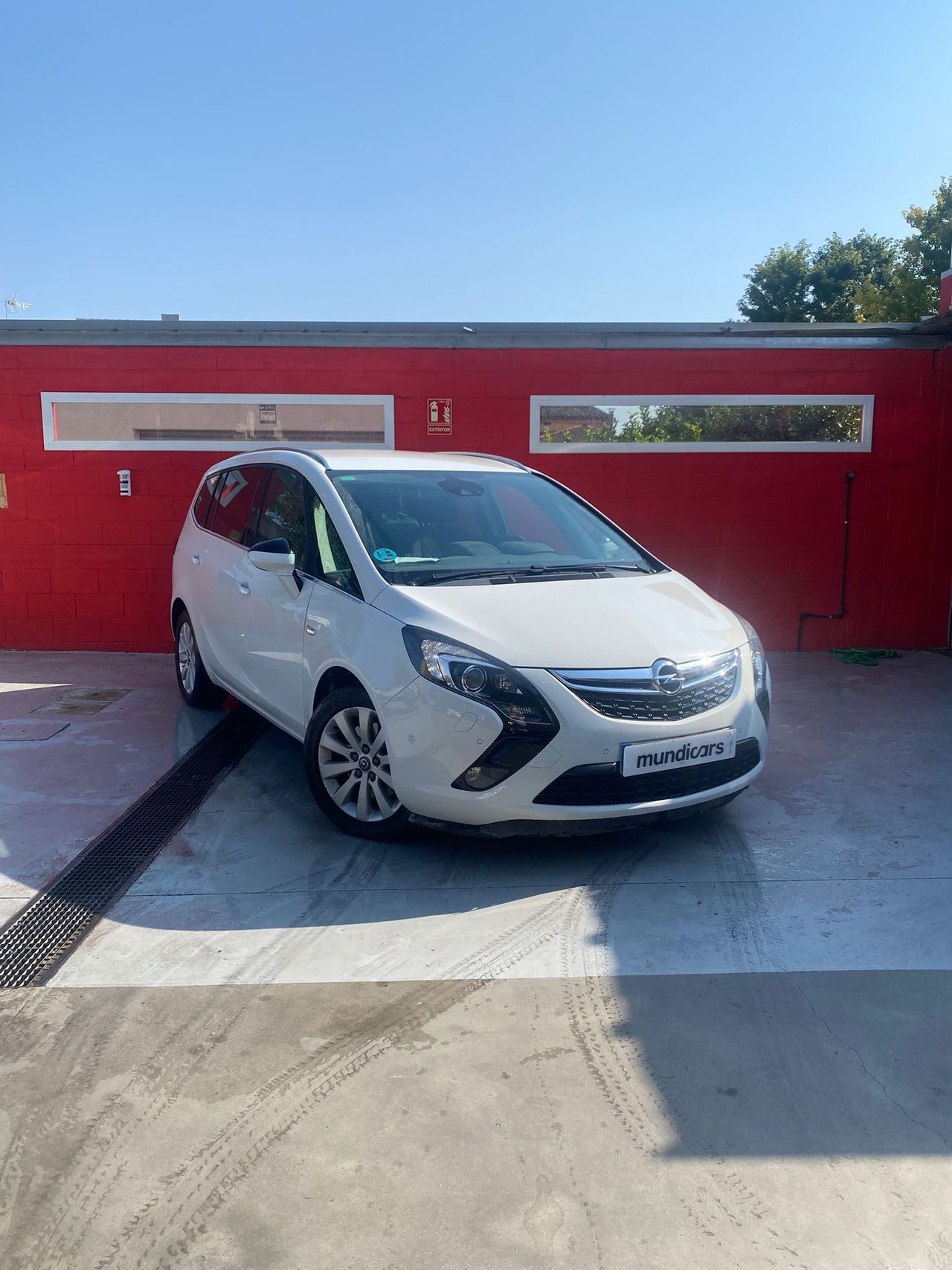 Opel Zafira Tourer    2.0 CDTi 170CV Excellence Auto llanta 17 - Foto 3