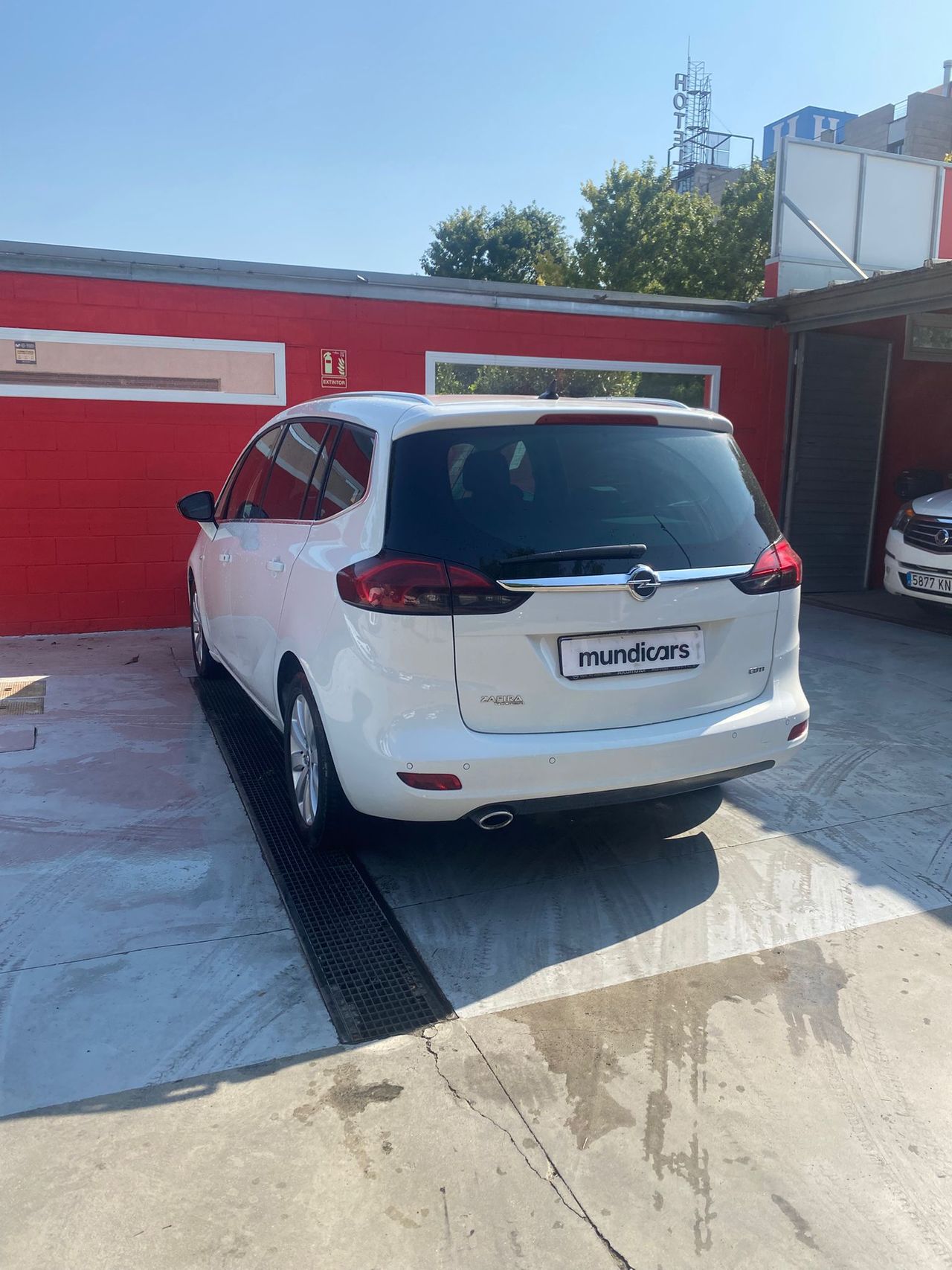 Opel Zafira Tourer    2.0 CDTi 170CV Excellence Auto llanta 17 - Foto 11