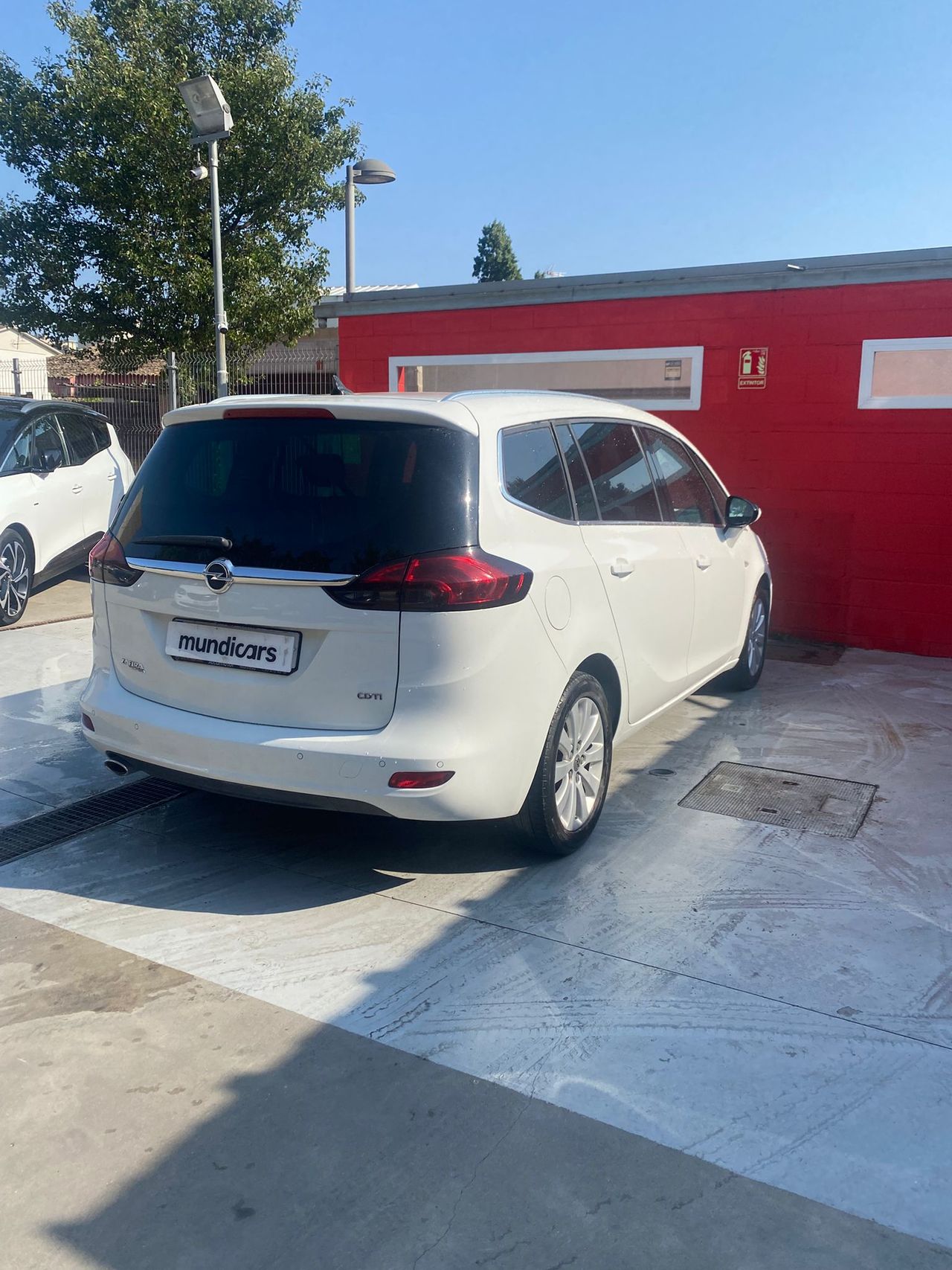 Opel Zafira Tourer    2.0 CDTi 170CV Excellence Auto llanta 17 - Foto 13
