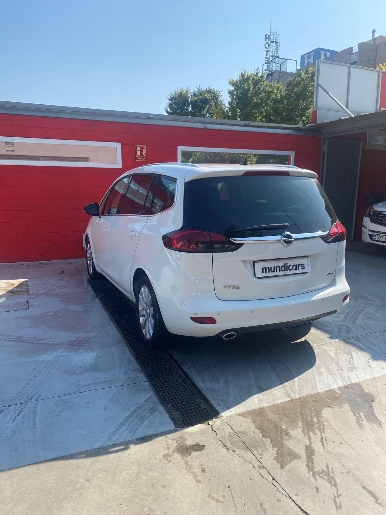 Opel Zafira Tourer    2.0 CDTi 170CV Excellence Auto llanta 17 - Foto 12
