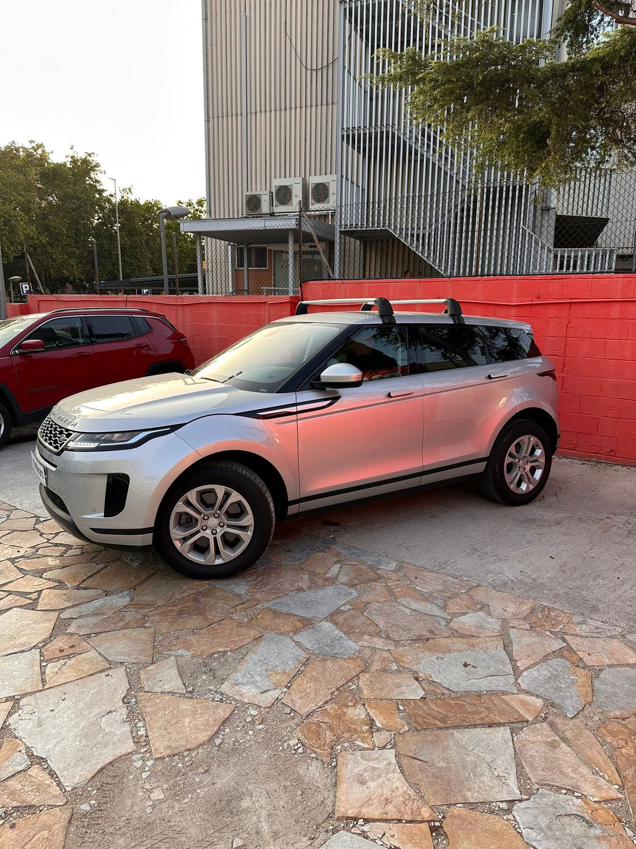 Land-Rover Range Rover Evoque 2.0 D150 AUTO 4WD MHEV - Foto 6