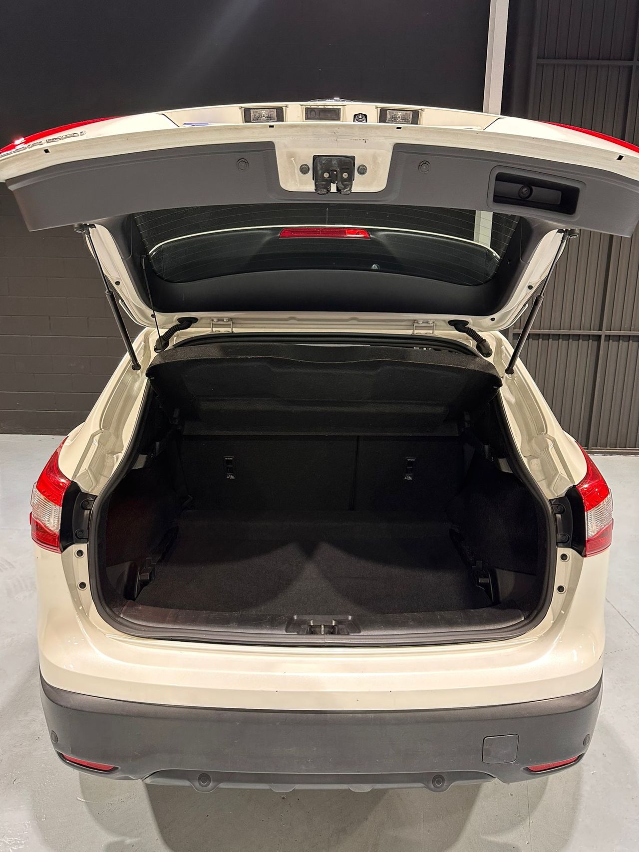 Nissan Qashqai 1.2 DIG-T N-CONNECTA - Foto 16