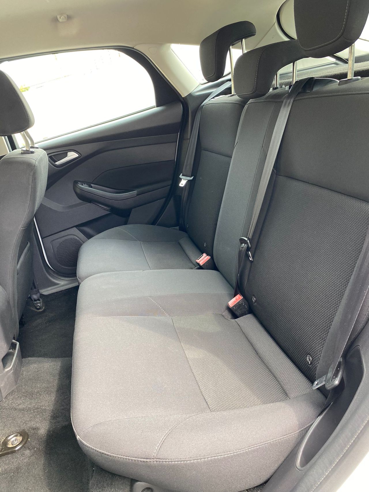 Ford Focus 1.5 TDCi E6 120cv Business - Foto 10