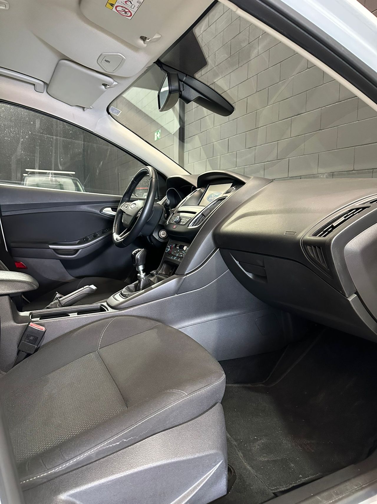 Ford Focus 1.5 TDCi E6 120cv Business - Foto 23