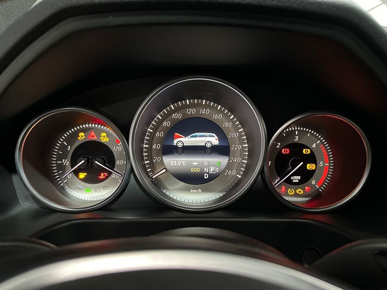 Mercedes Clase E E 220 BlueTEC Avantgarde Estate - Foto 14