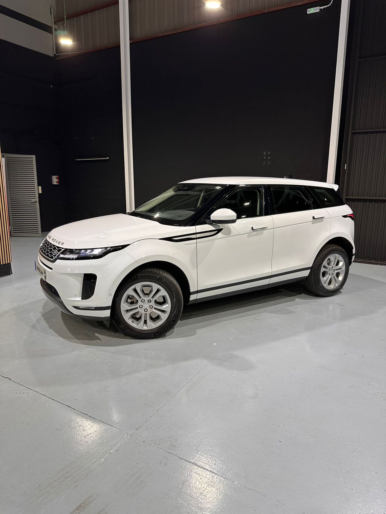 Land-Rover Range Rover Evoque 2.0 D150 S FWD - Foto 6
