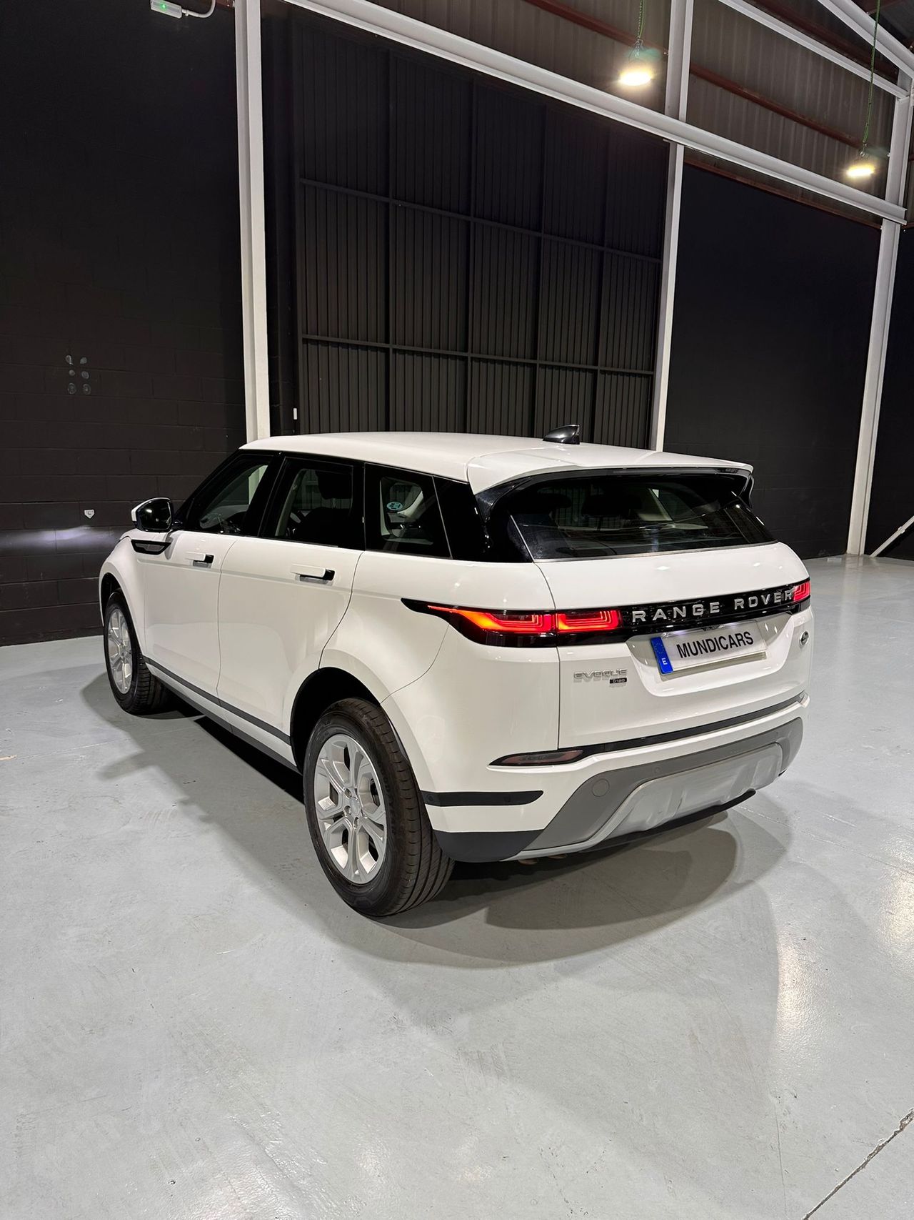 Land-Rover Range Rover Evoque 2.0 D150 S FWD - Foto 9