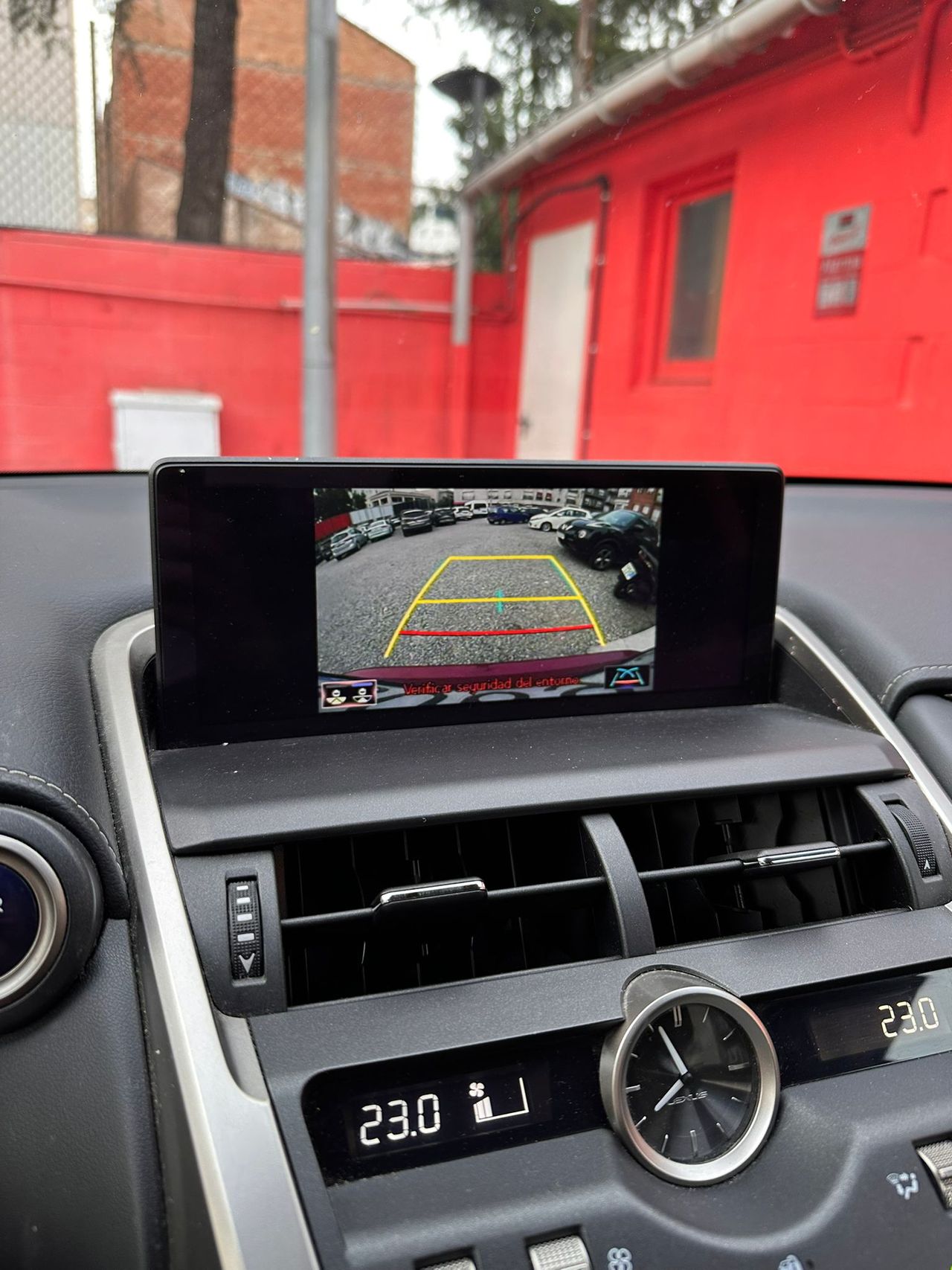 Lexus NX 2.5 300h Business Navigation 2WD - Foto 17