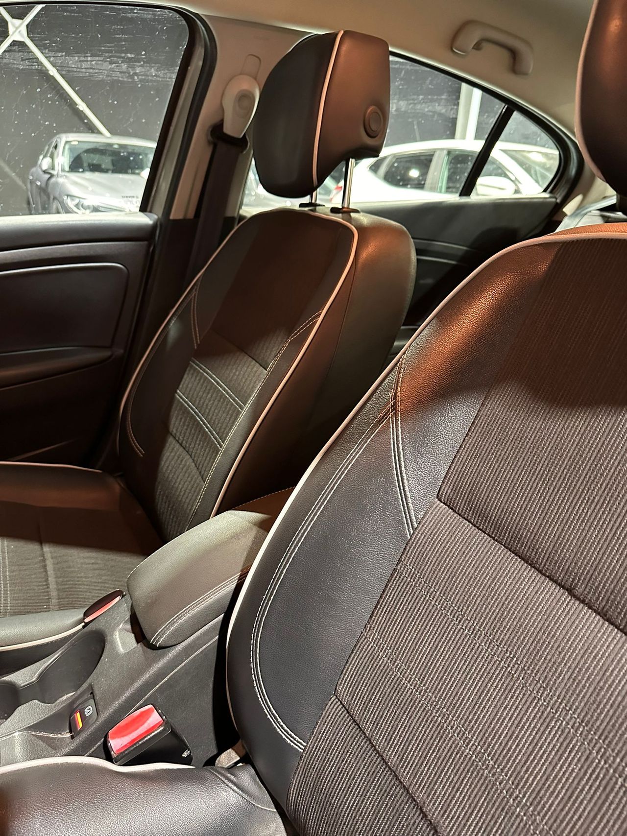 Renault Fluence Limited dCi 110 - Foto 15