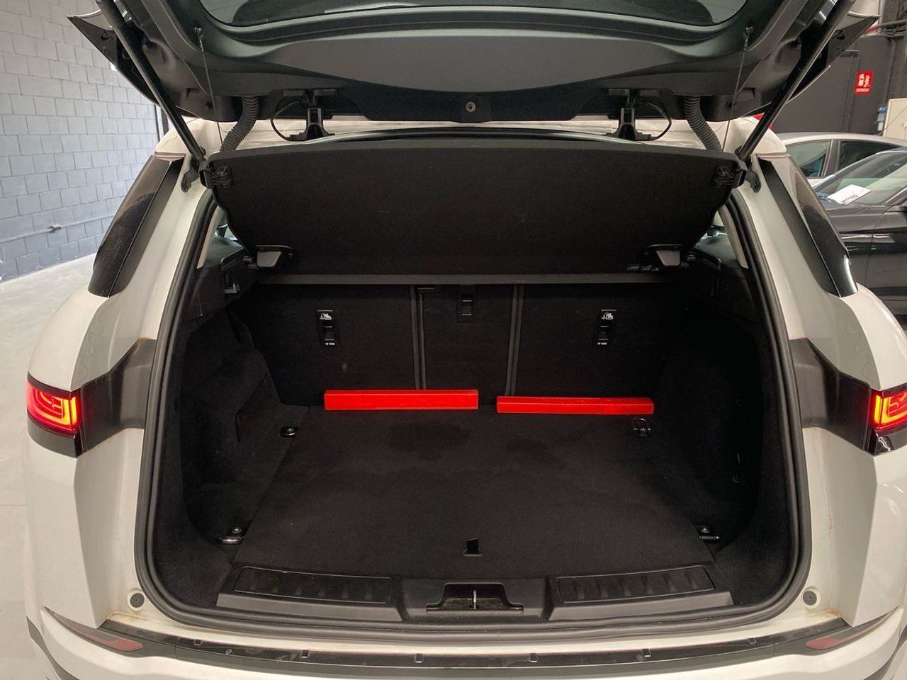 Land-Rover Range Rover Evoque 2.0 D150 S FWD - Foto 19