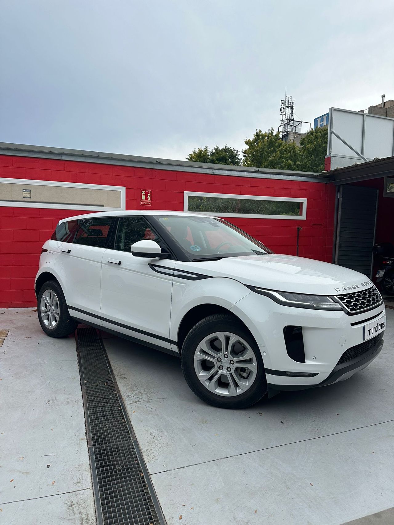 Land-Rover Range Rover Evoque 2.0 D150 S FWD - Foto 5