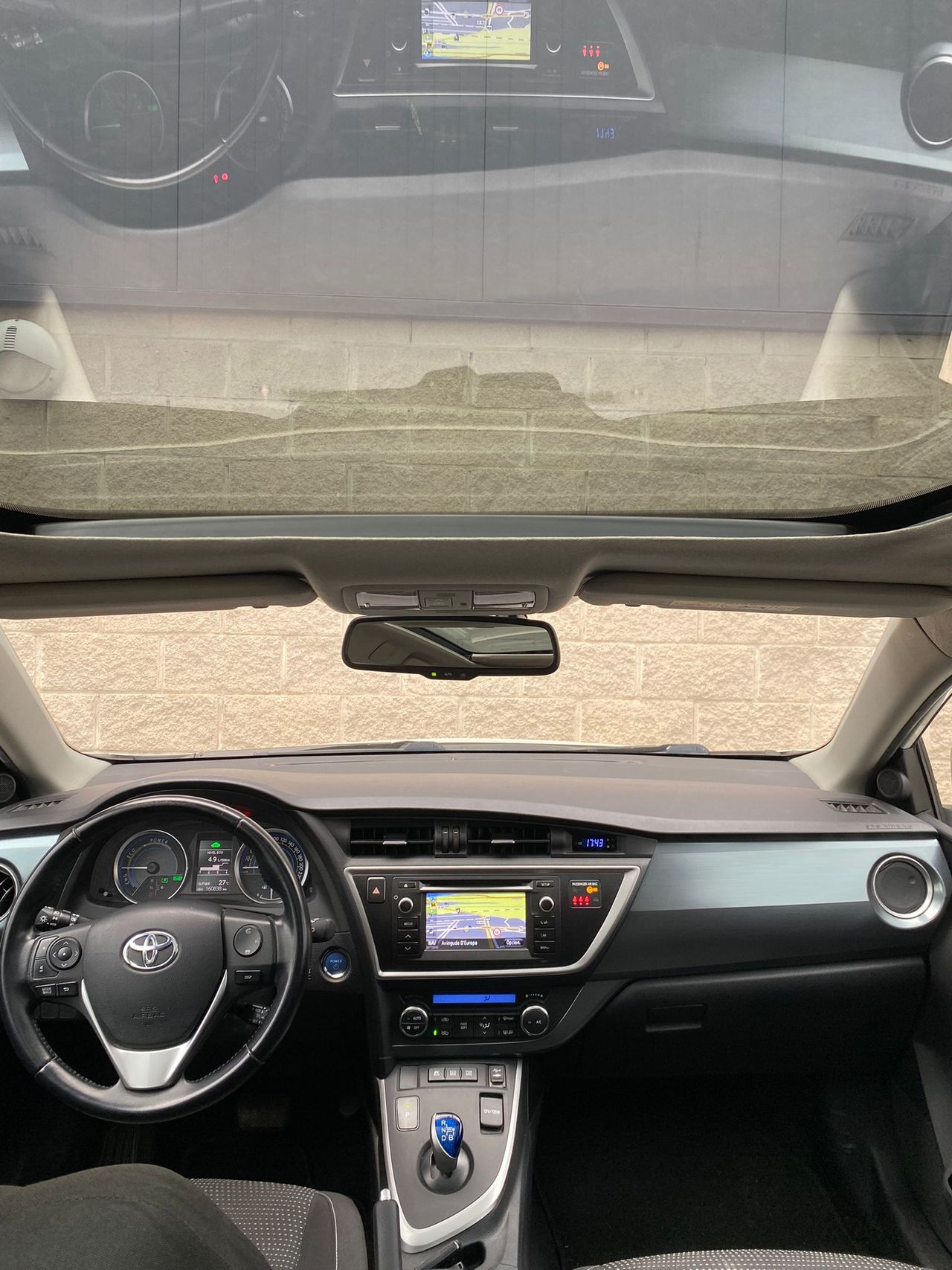 Toyota Auris Hybrid Advance Touring Sports - Foto 11