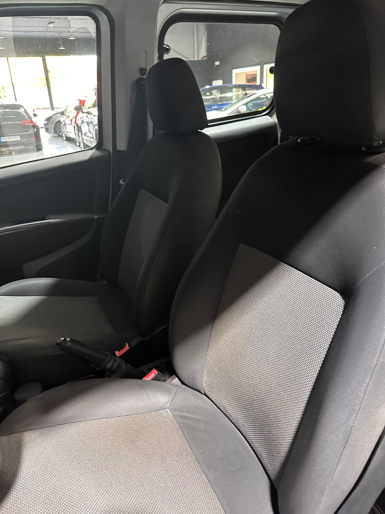 Fiat Doblò Panorama Dynamic 1.6 Multijet 90cv E5+ - Foto 14