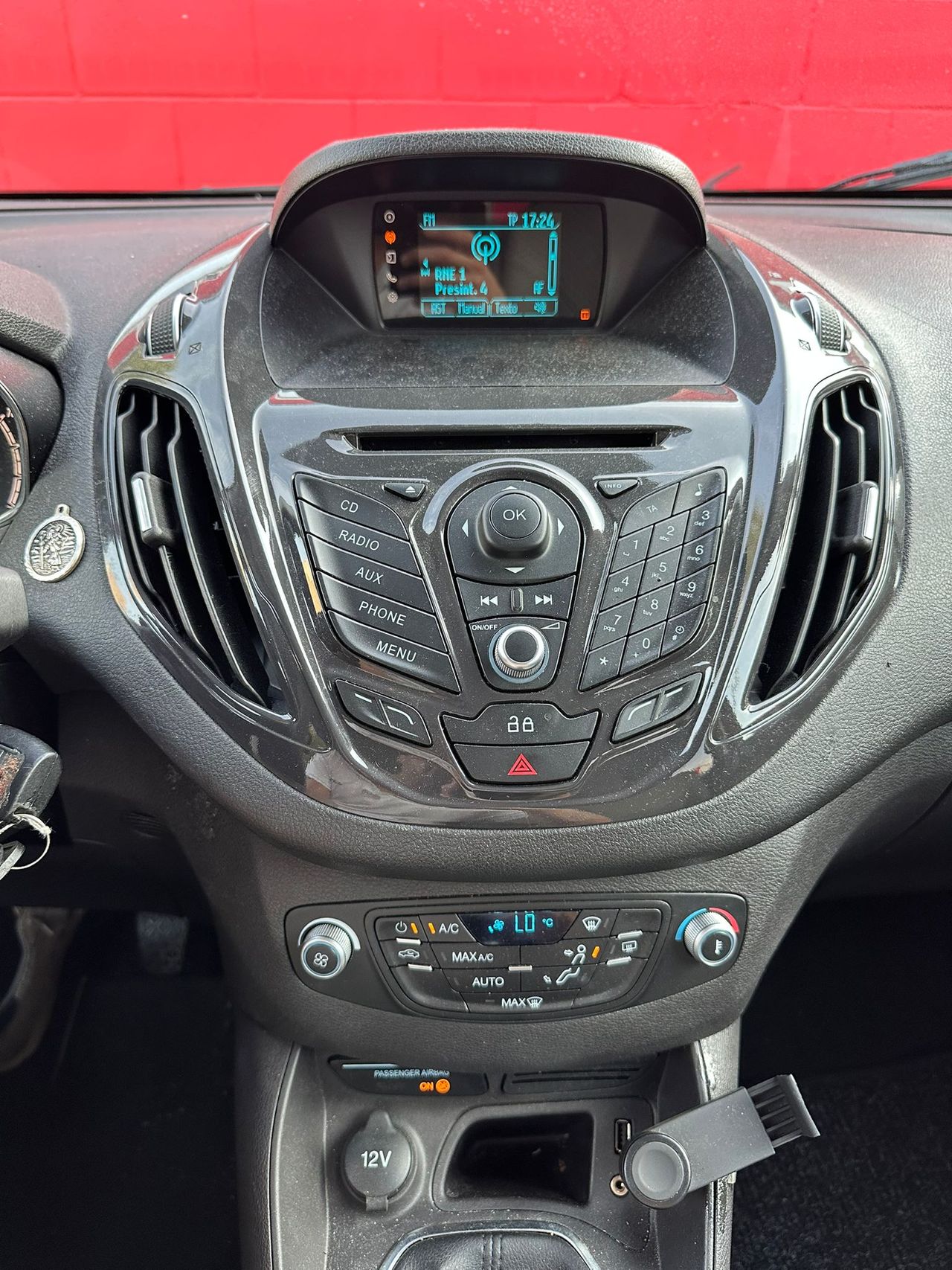 Ford Tourneo Courier 1.0 EcoBoost 100cv Titanium - Foto 14