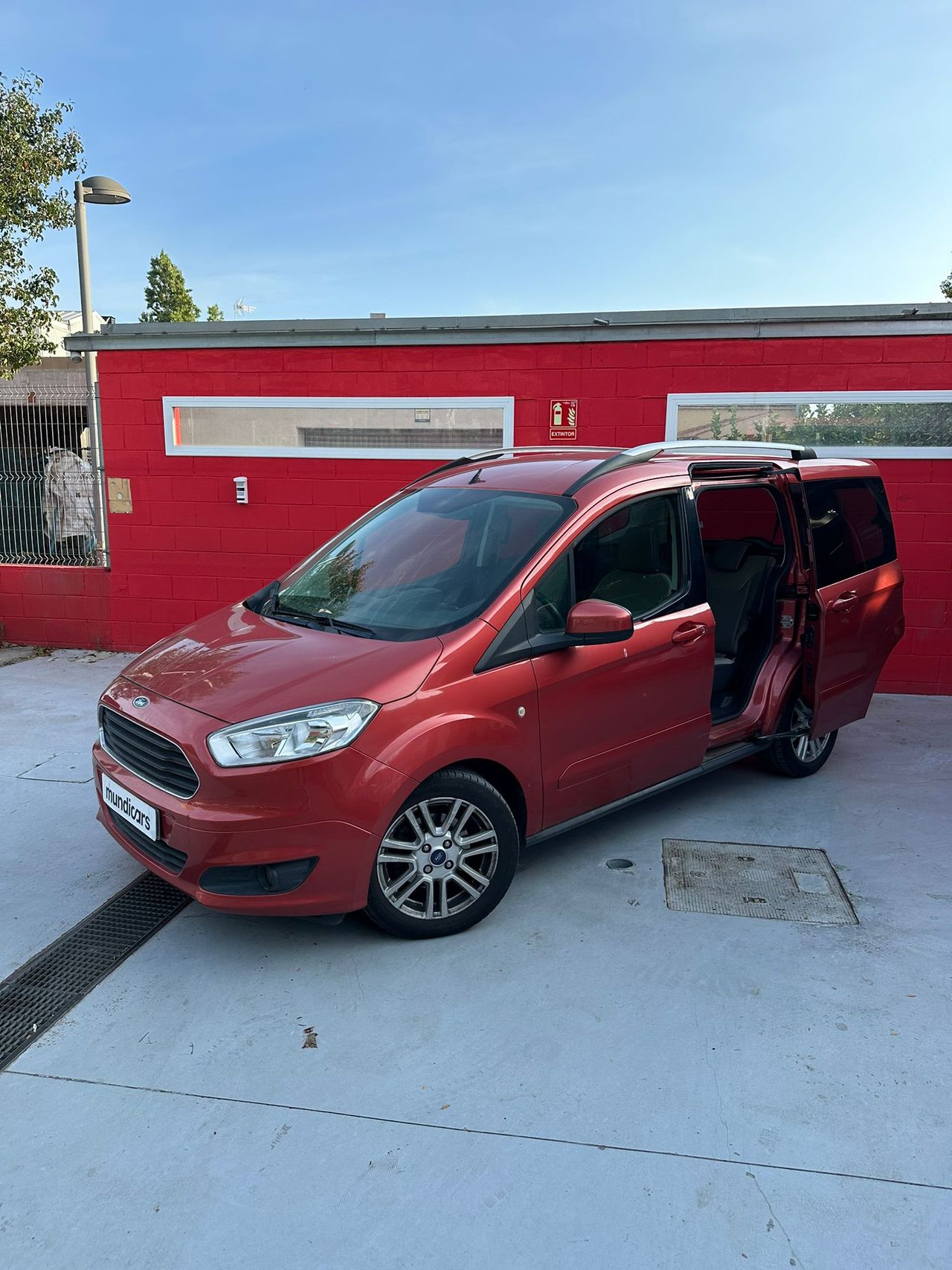 Ford Tourneo Courier 1.0 EcoBoost 100cv Titanium - Foto 7