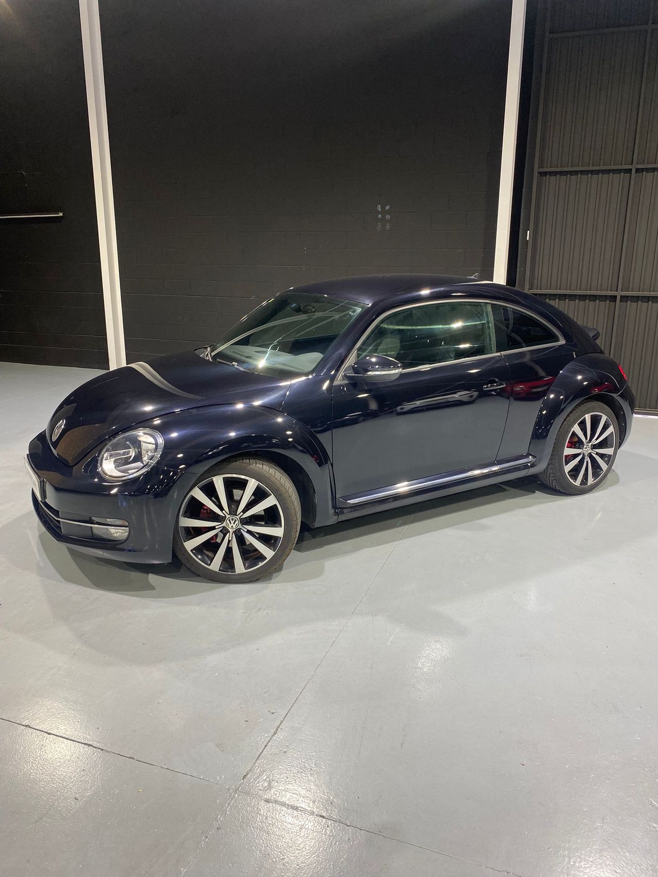 Volkswagen Beetle 2.0 TSI 200cv DSG Sport - Foto 6