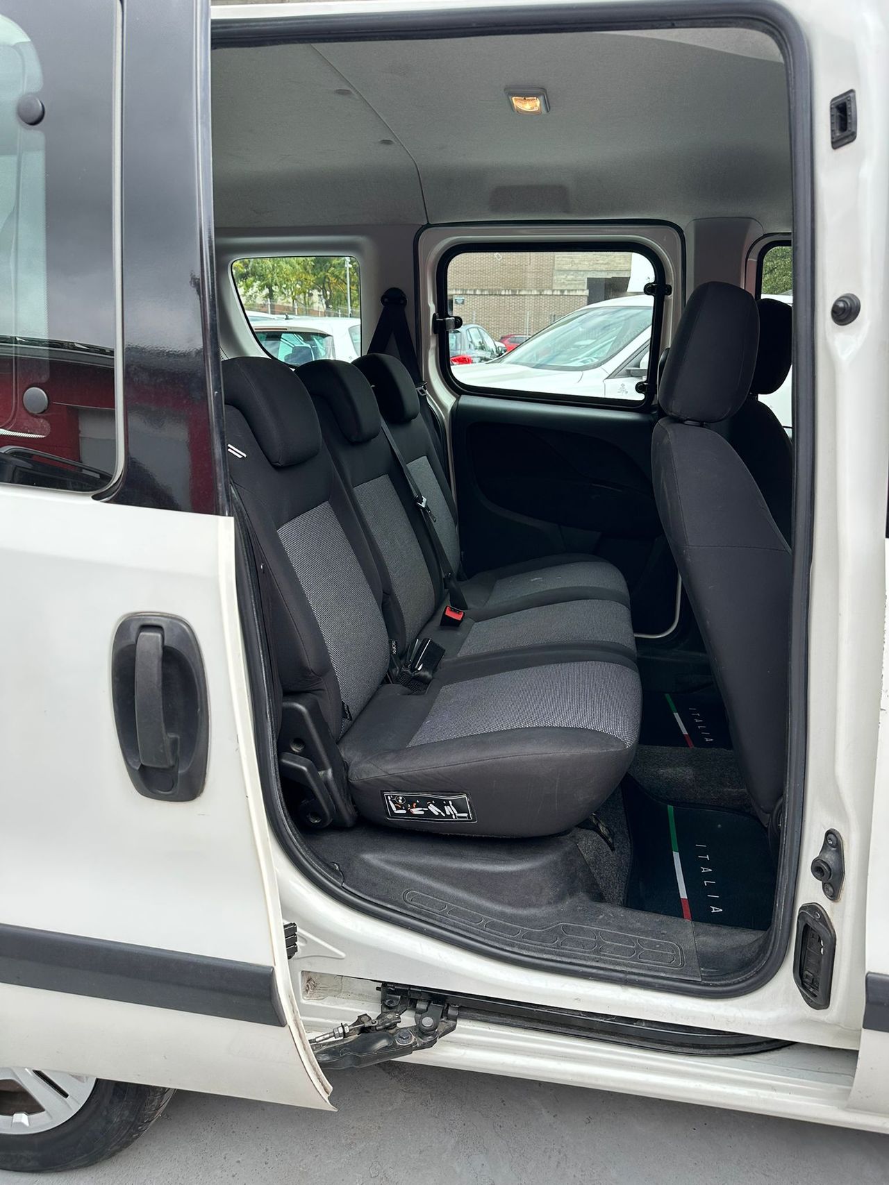 Fiat Doblò 1.3 JTD Pop  - Foto 11
