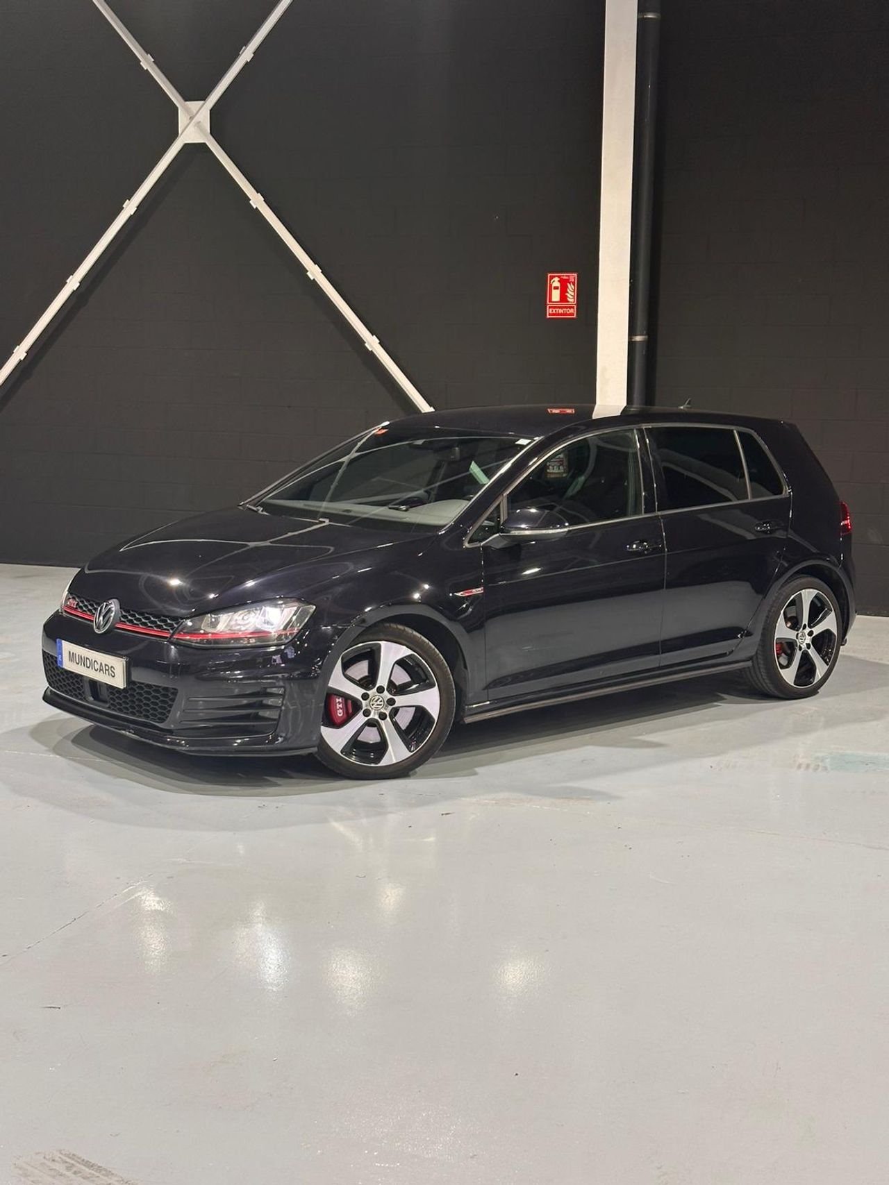 Volkswagen Golf GTI Performance 2.0 TSI 230CV DSG BMT - Foto 5