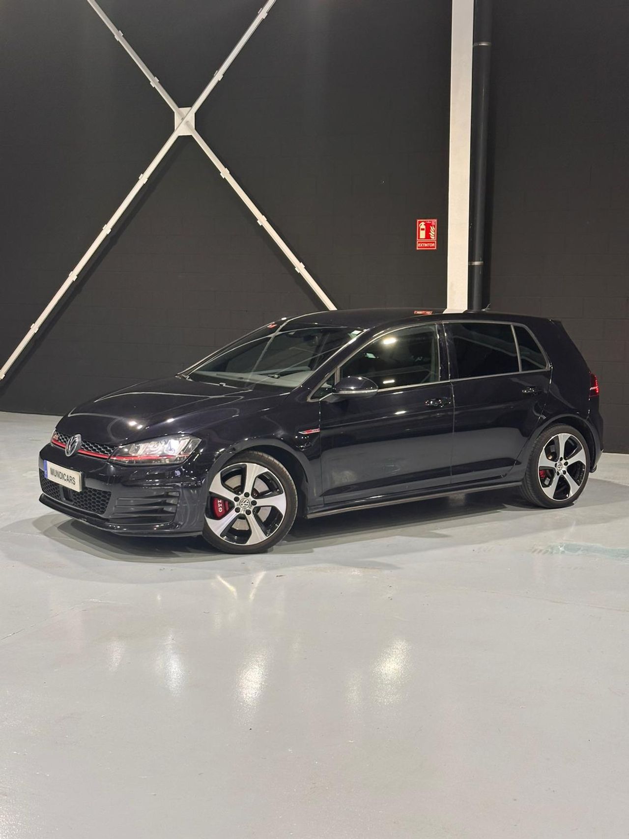 Volkswagen Golf GTI Performance 2.0 TSI 230CV DSG BMT - Foto 8