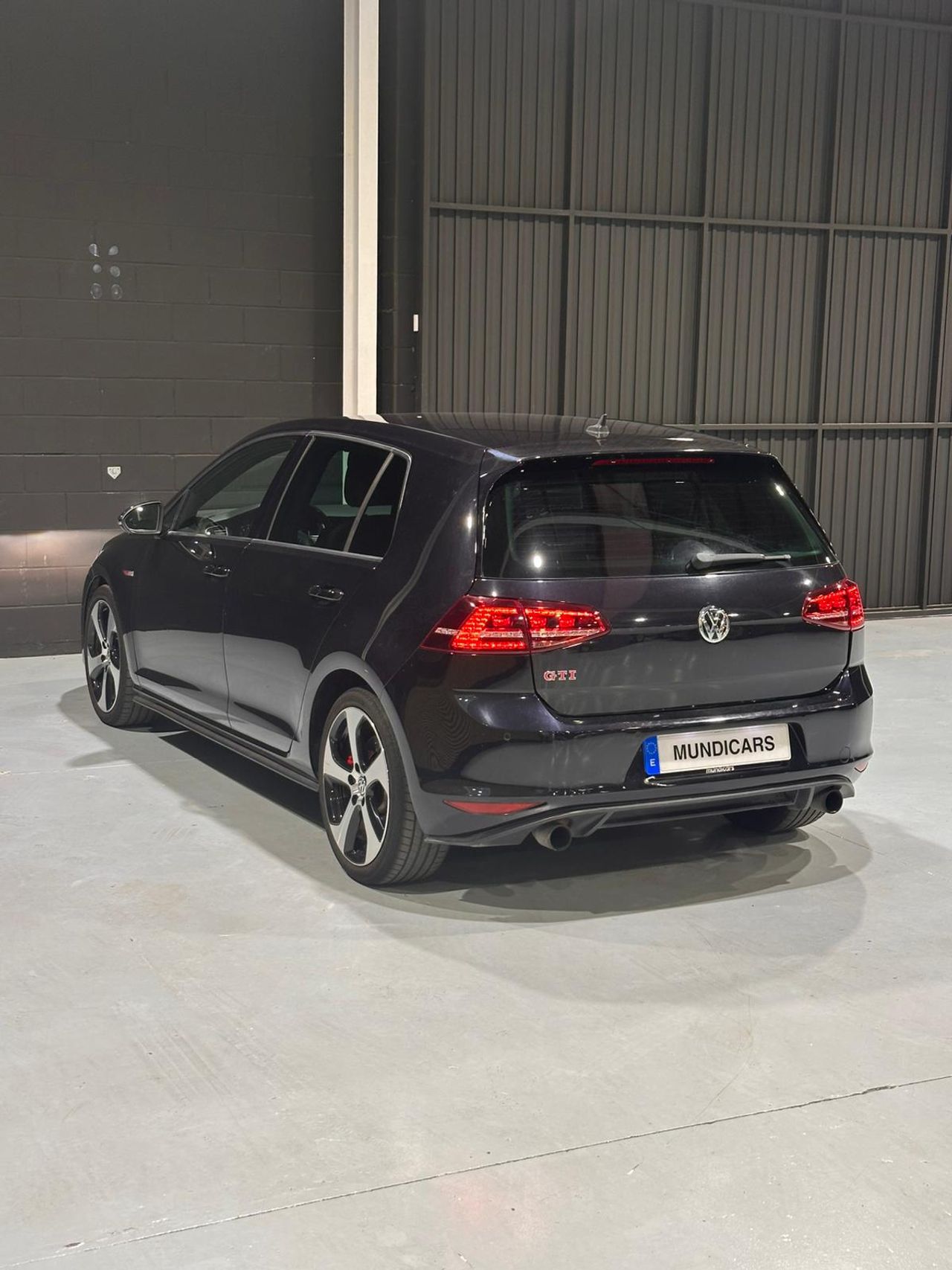 Volkswagen Golf GTI Performance 2.0 TSI 230CV DSG BMT - Foto 12