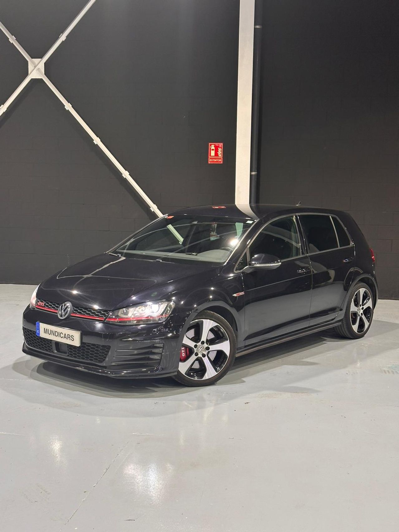 Volkswagen Golf GTI Performance 2.0 TSI 230CV DSG BMT - Foto 6