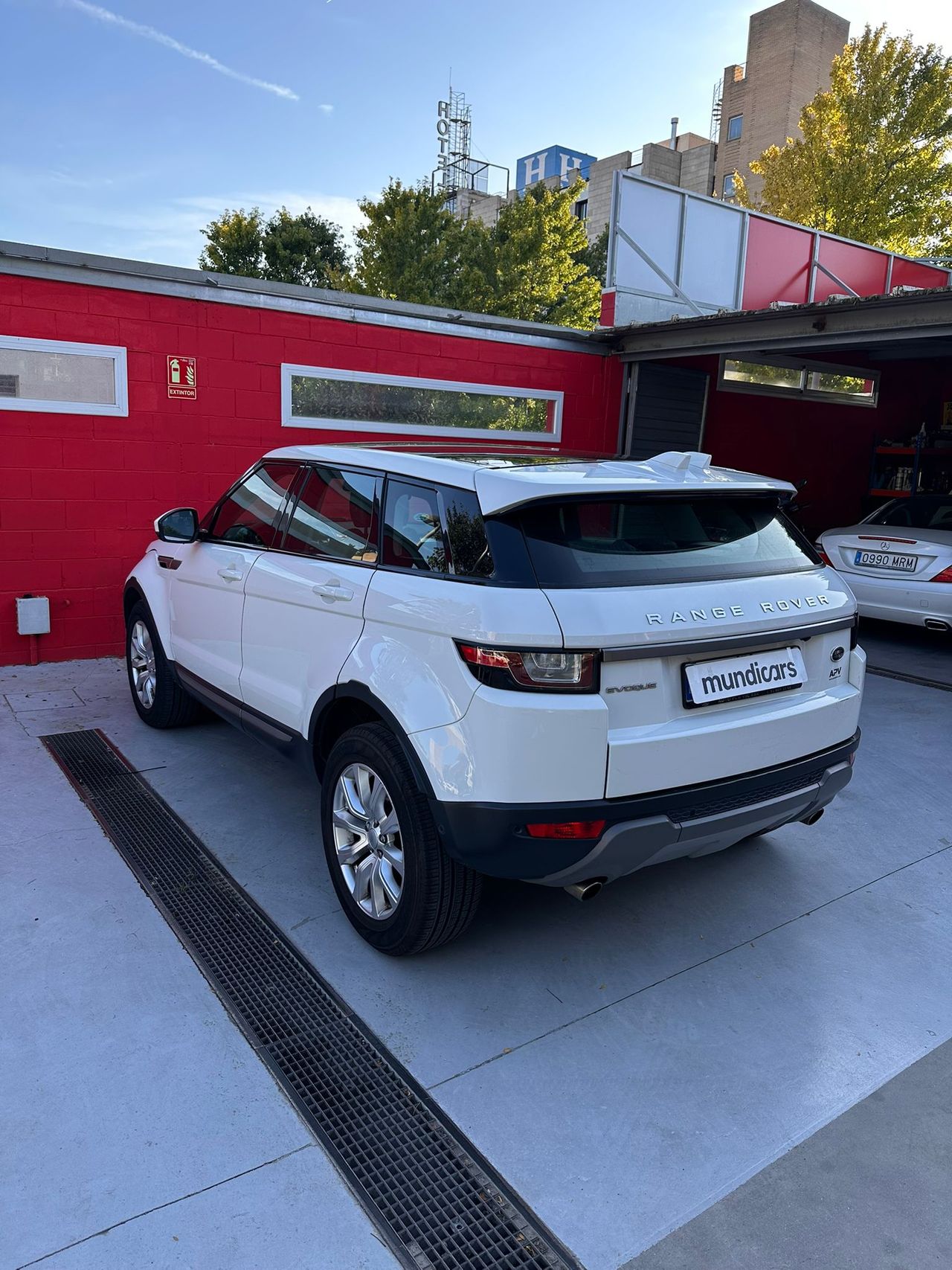 Land-Rover Range Rover Evoque 2.0L TD4 132kW (180CV) 4x4 HSE Auto - Foto 9