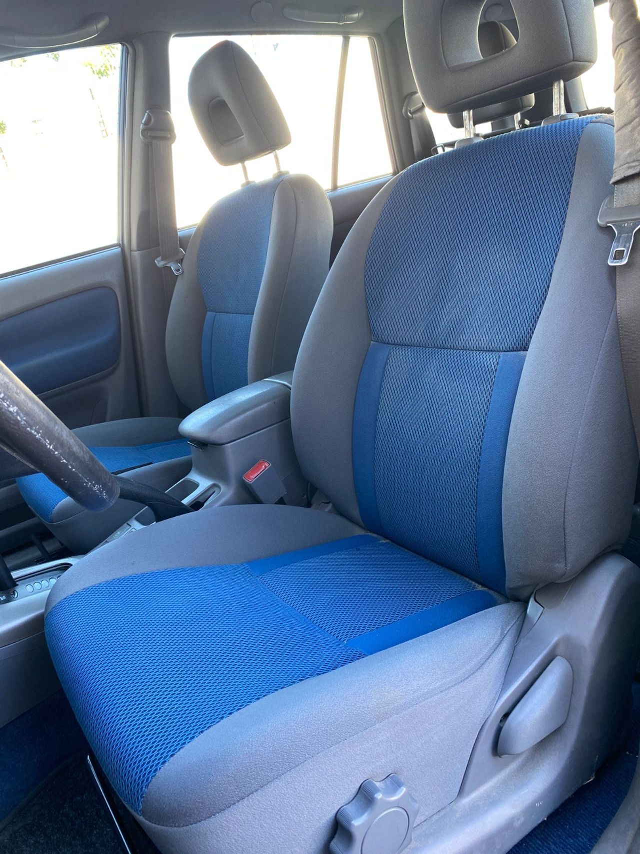 Toyota Rav4 2.0 VVT-i Luna 4X4  - Foto 10