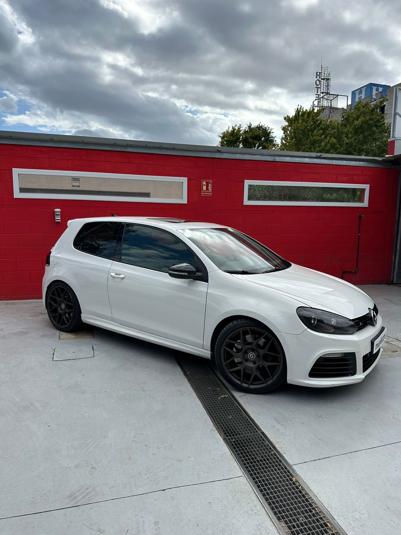 Volkswagen Golf 2.0 TSI 270cv DSG 4Motion R - Foto 4