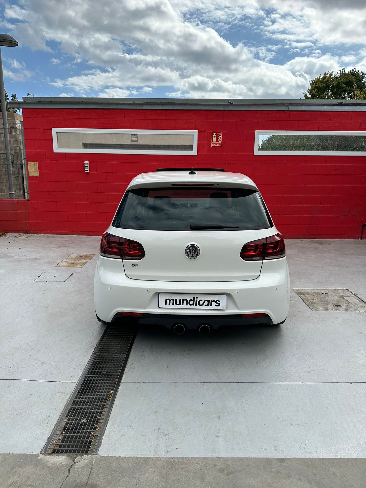 Volkswagen Golf 2.0 TSI 270cv DSG 4Motion R - Foto 9