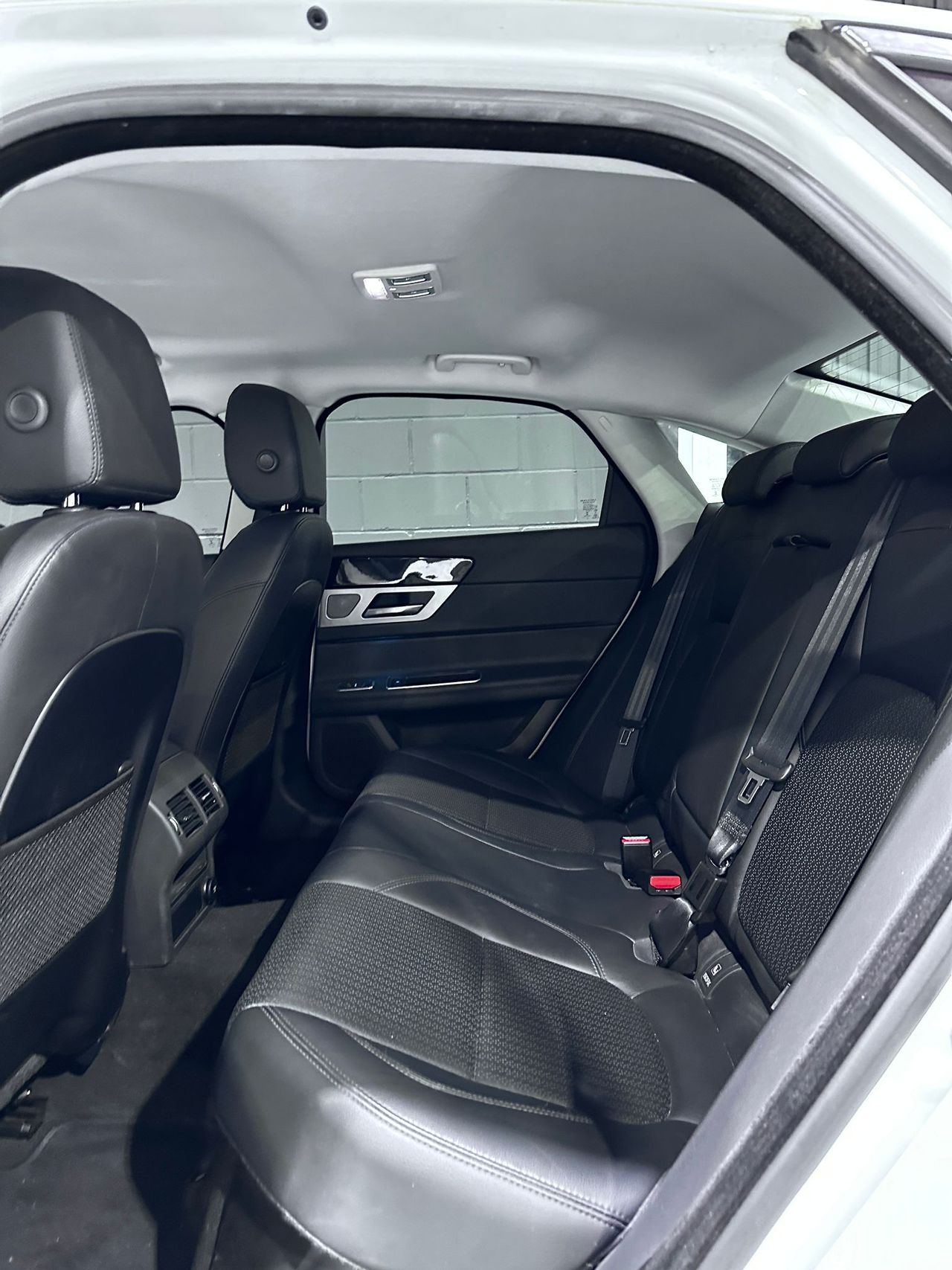 Jaguar XF 2.0D 120kW (163CV) Prestige Auto - Foto 16