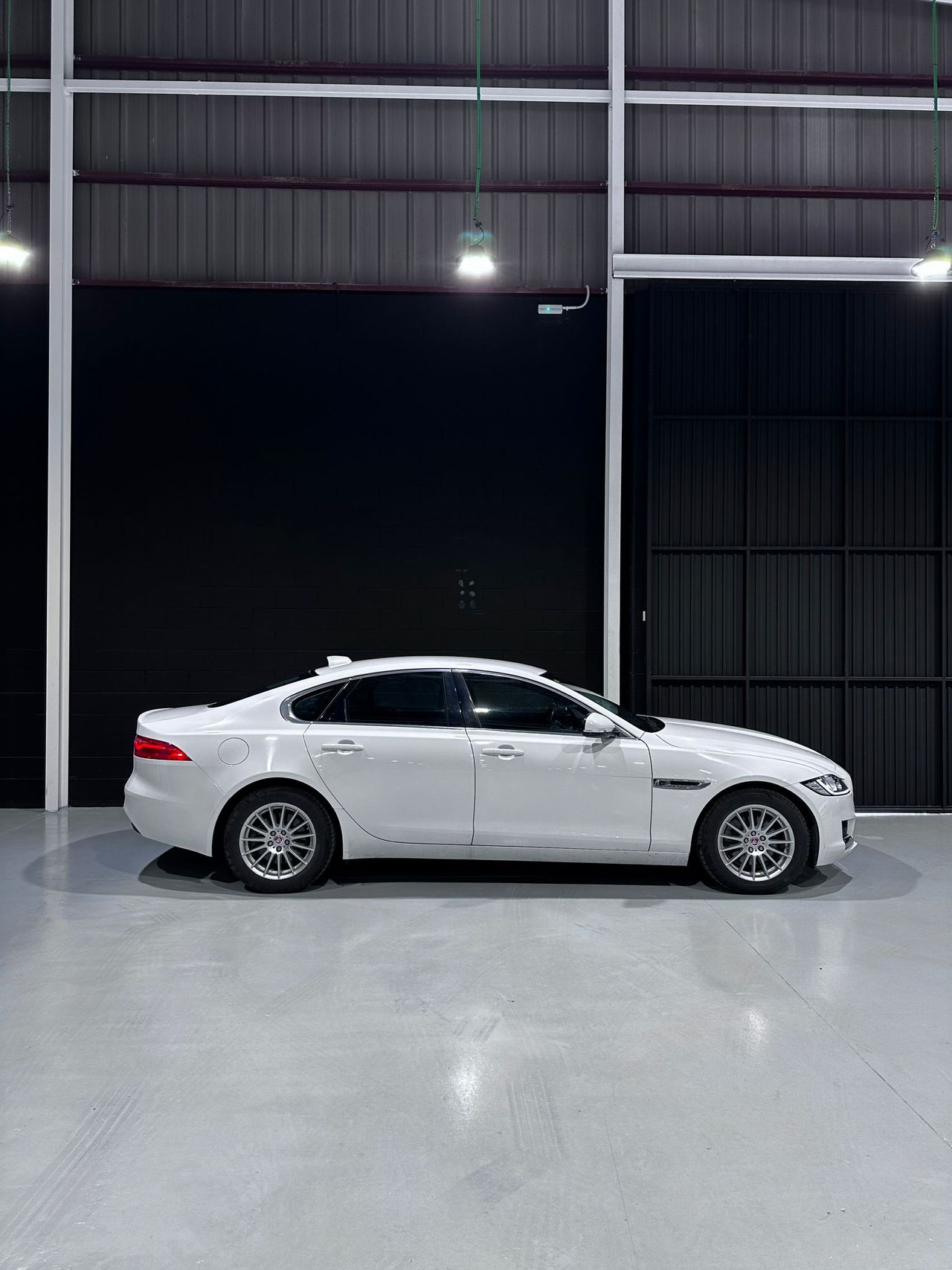 Jaguar XF 2.0D 120kW (163CV) Prestige Auto - Foto 4