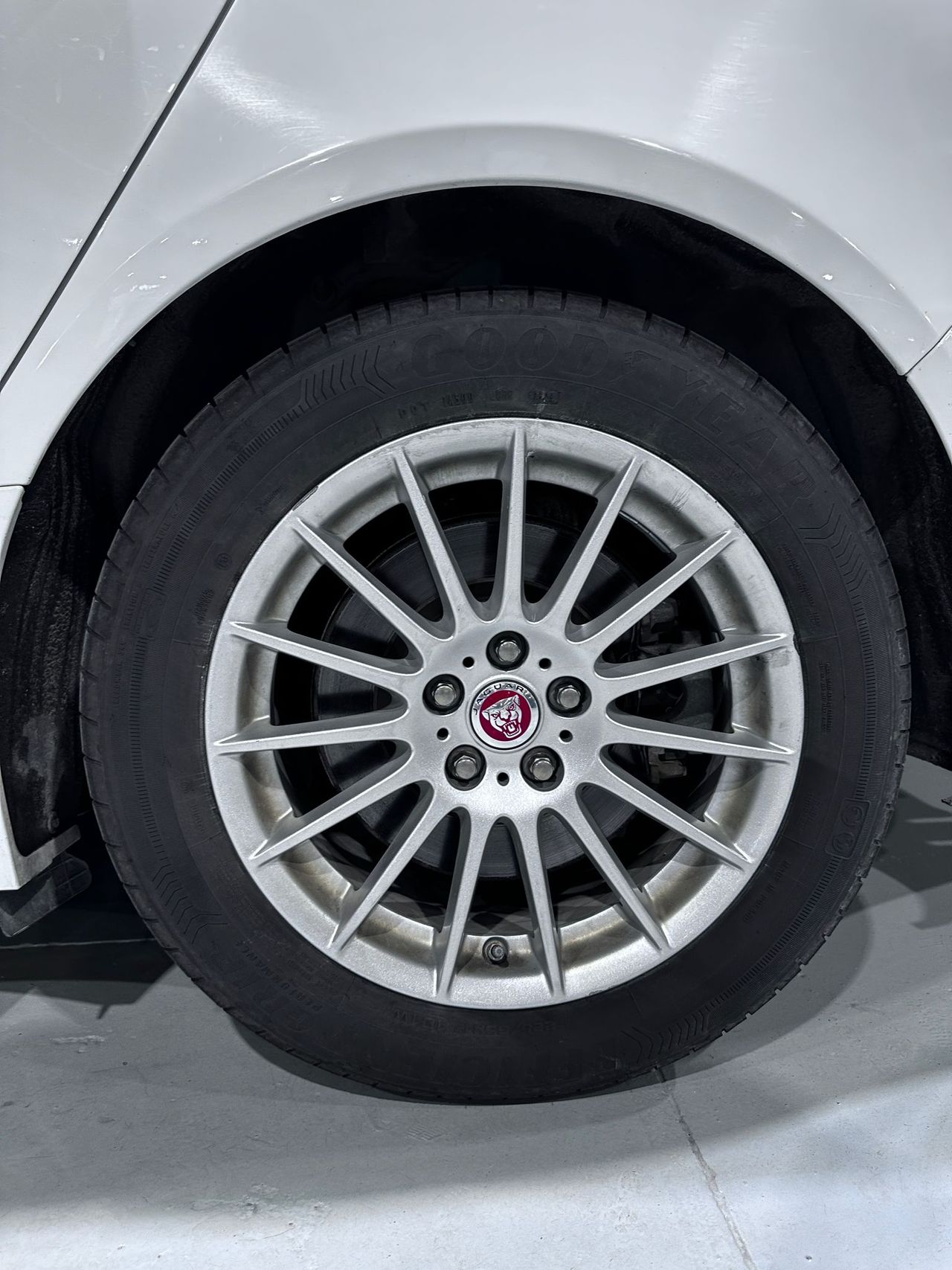 Jaguar XF 2.0D 120kW (163CV) Prestige Auto - Foto 20