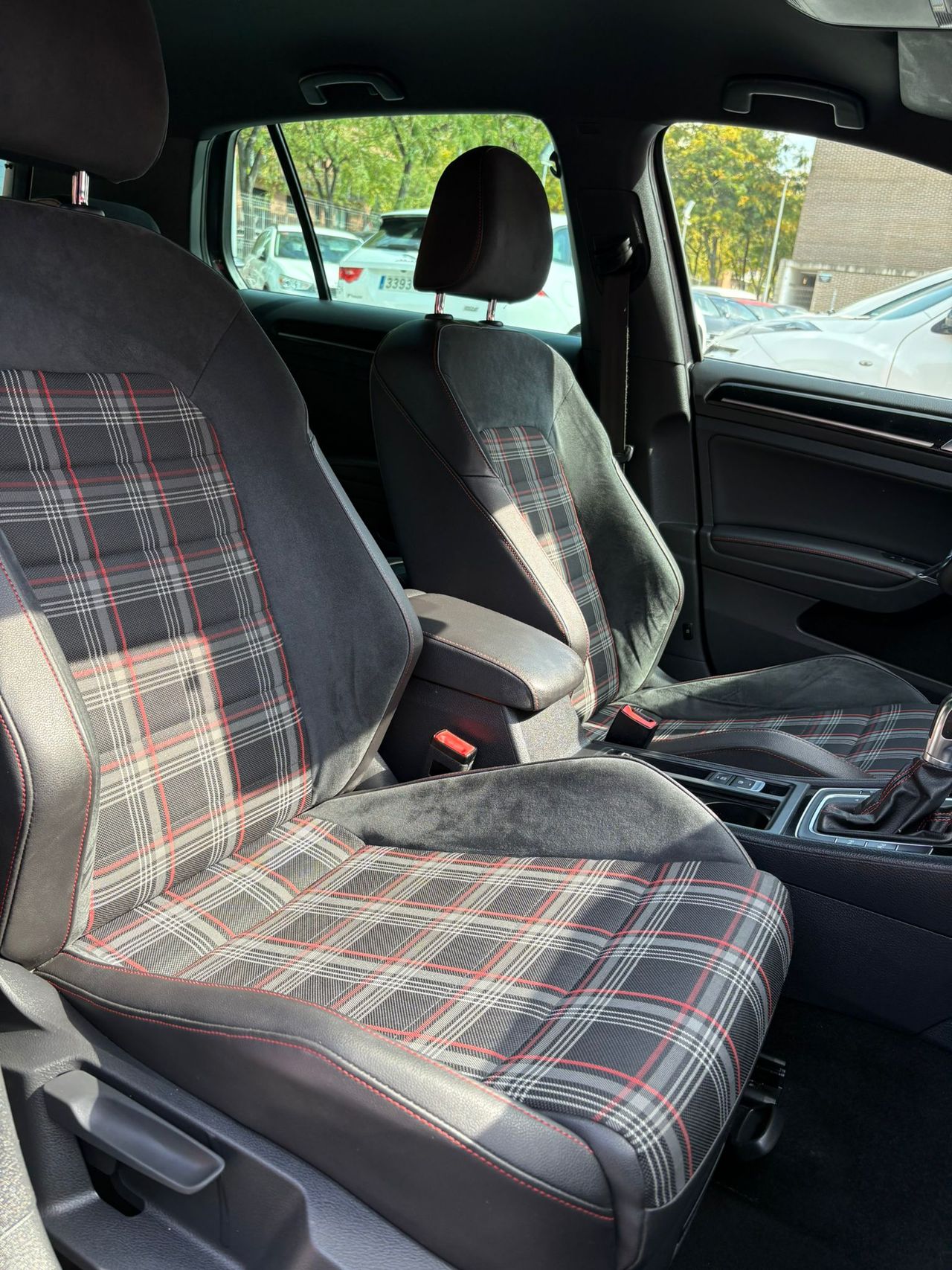 Volkswagen Golf 2.0 TSI 220cv DSG GTI BMT - Foto 14