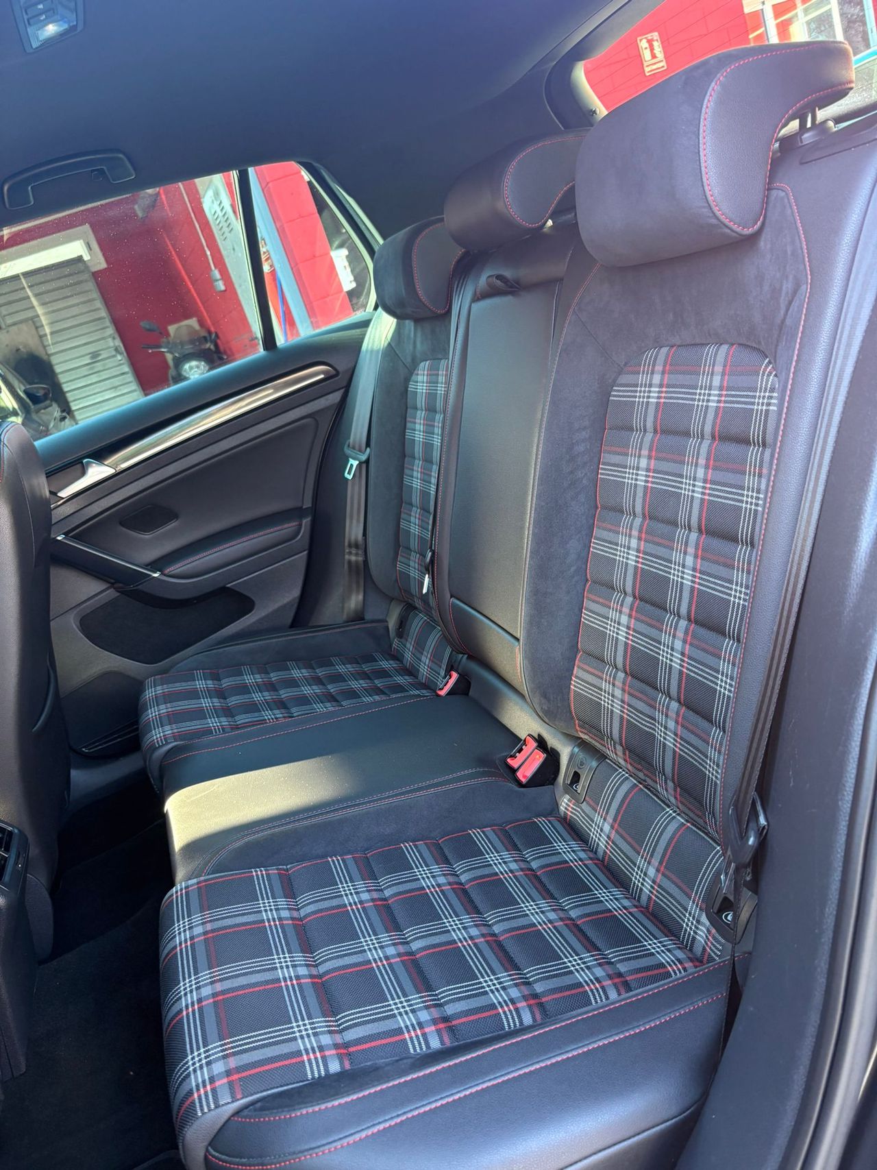 Volkswagen Golf 2.0 TSI 220cv DSG GTI BMT - Foto 15