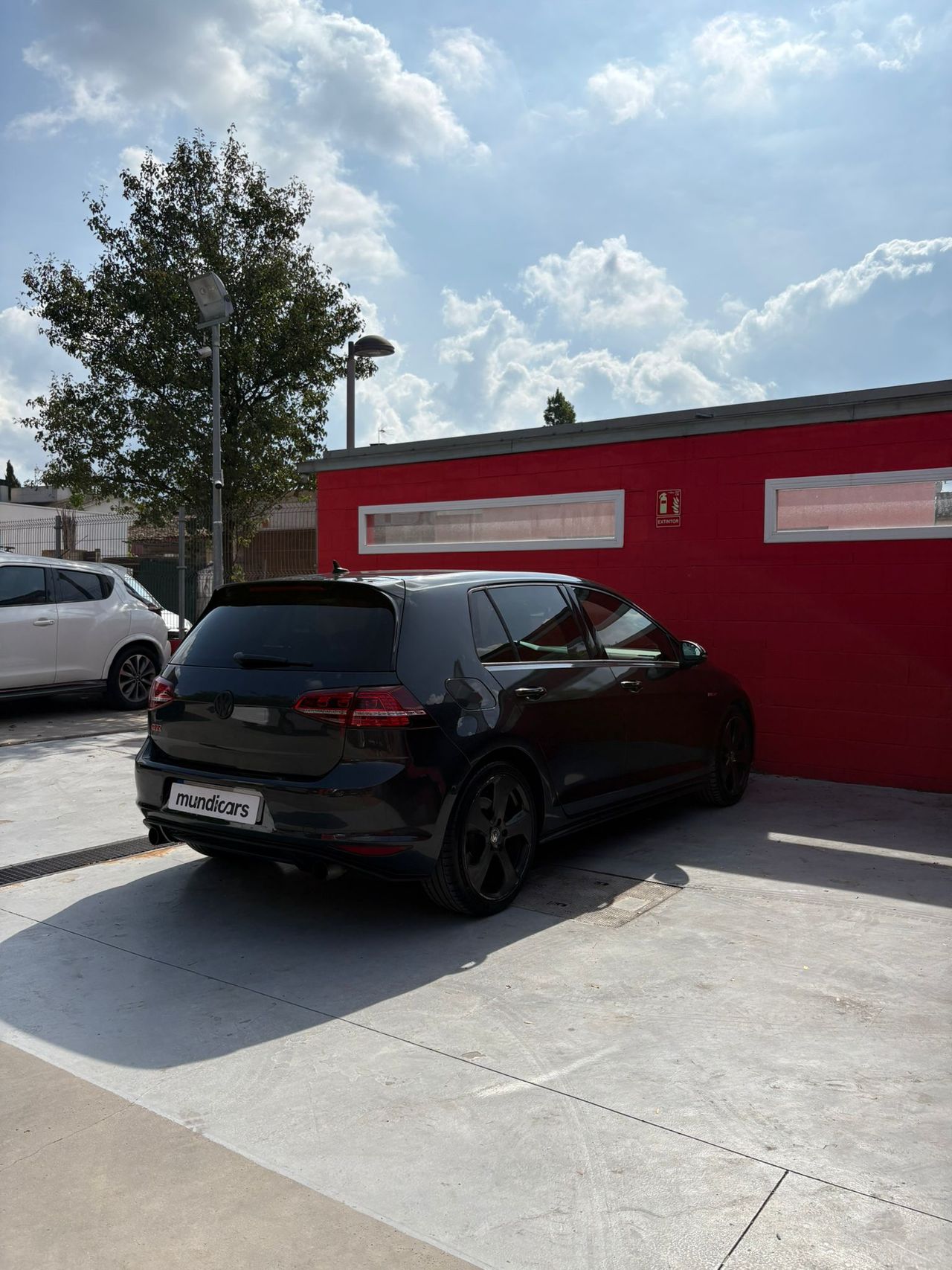 Volkswagen Golf 2.0 TSI 220cv DSG GTI BMT - Foto 9