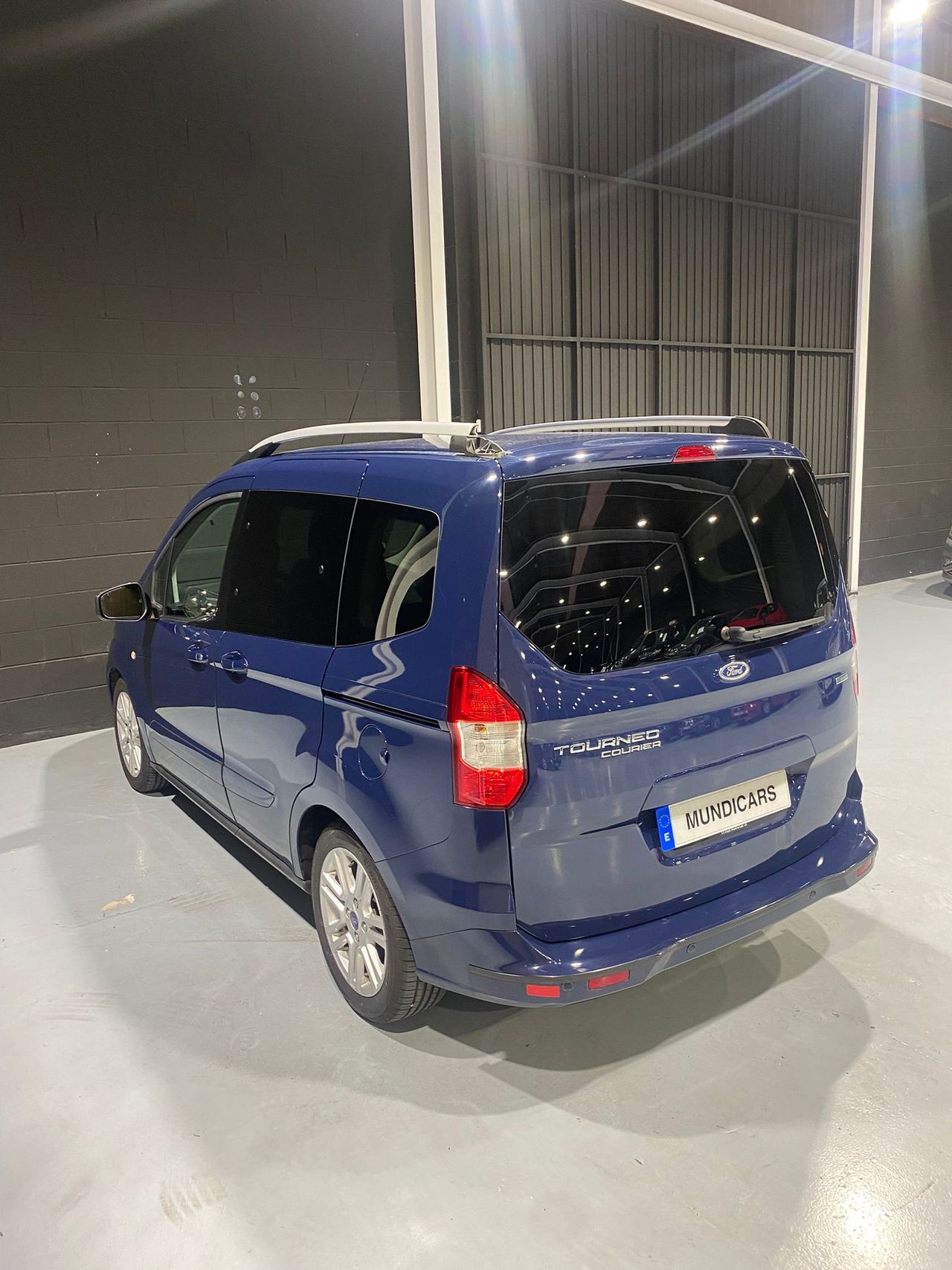 Ford Tourneo Courier 1.0 EcoBoost 74kW (100CV) Ambiente - Foto 9