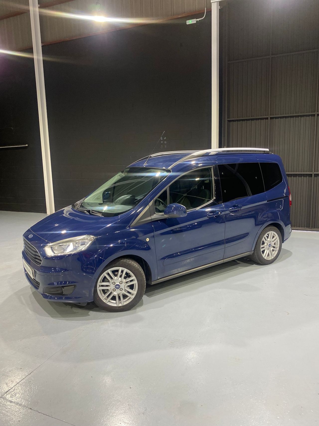 Ford Tourneo Courier 1.0 EcoBoost 74kW (100CV) Ambiente - Foto 6