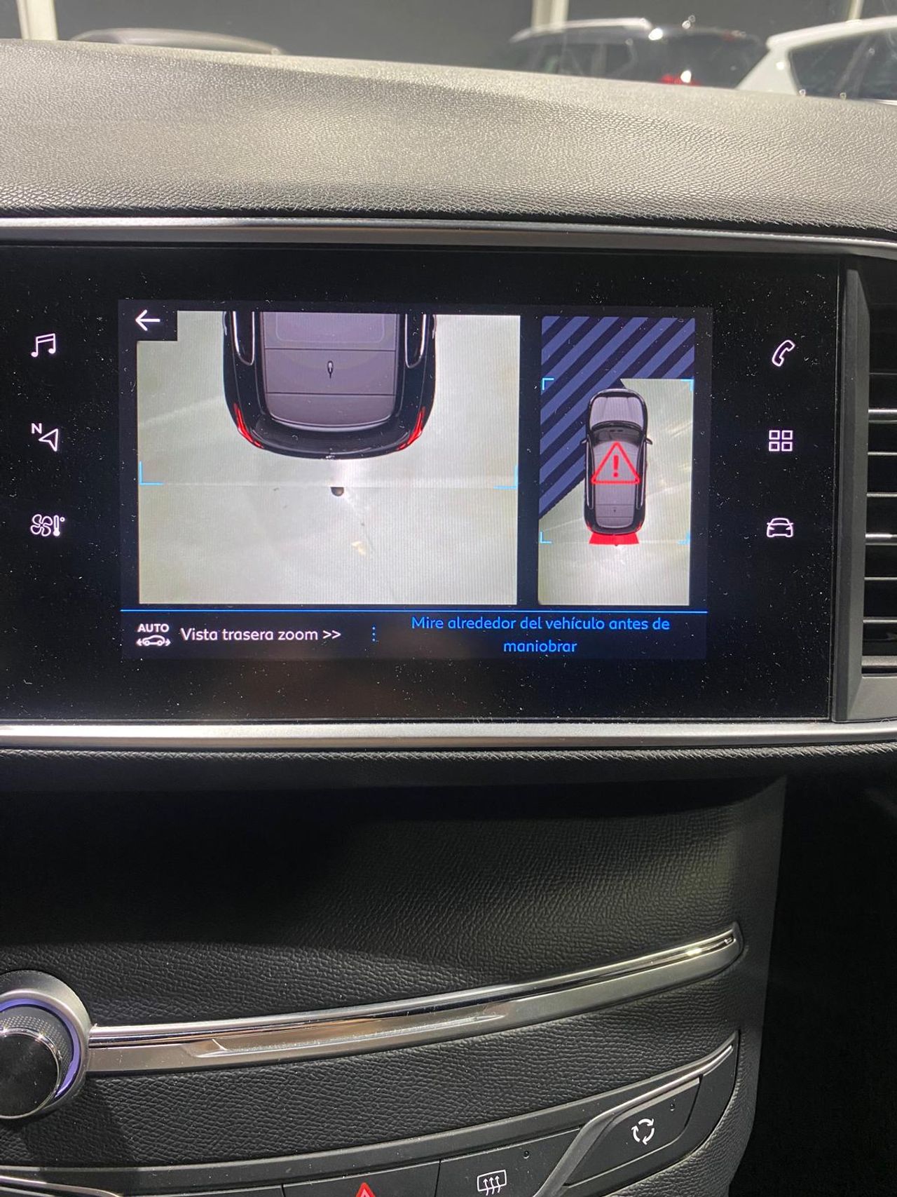 Peugeot 308 5p GT Line 1.5 BlueHDi 96KW (130CV) Auto - Foto 21