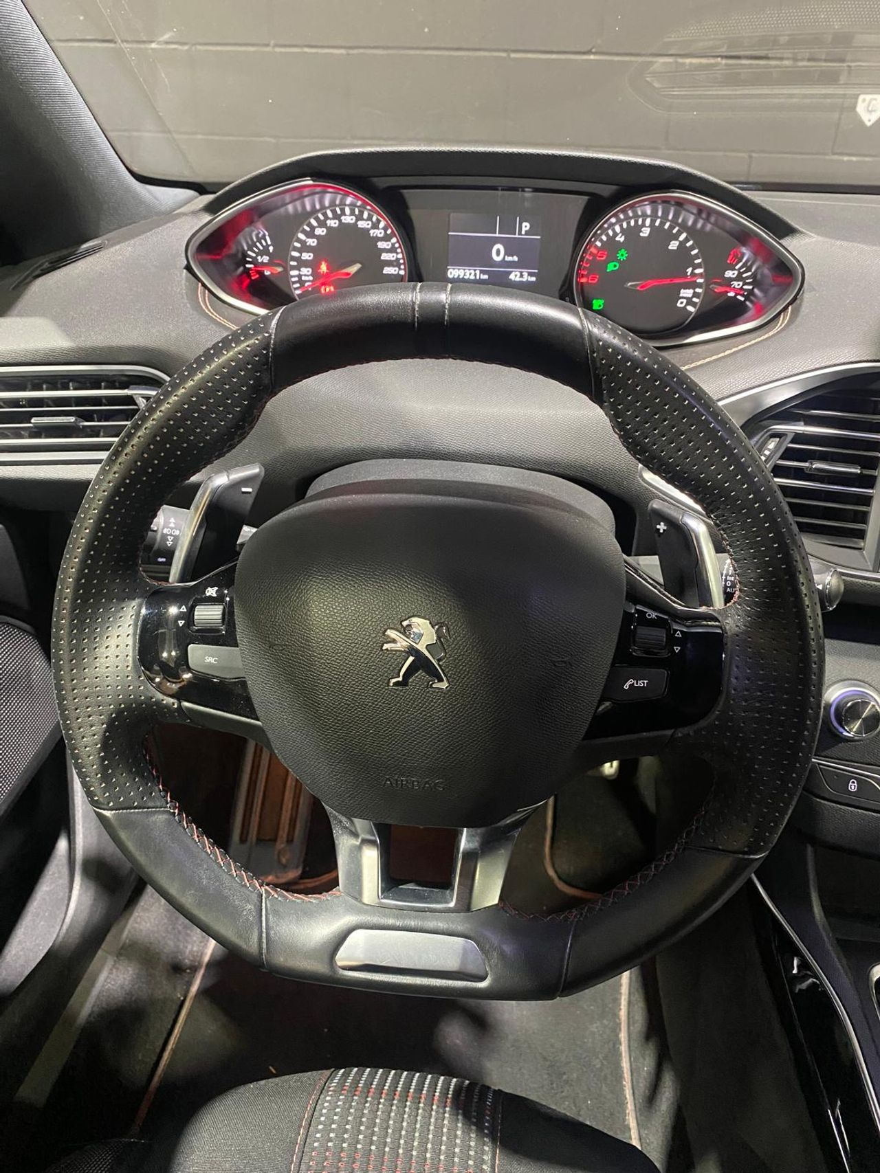 Peugeot 308 5p GT Line 1.5 BlueHDi 96KW (130CV) Auto - Foto 13