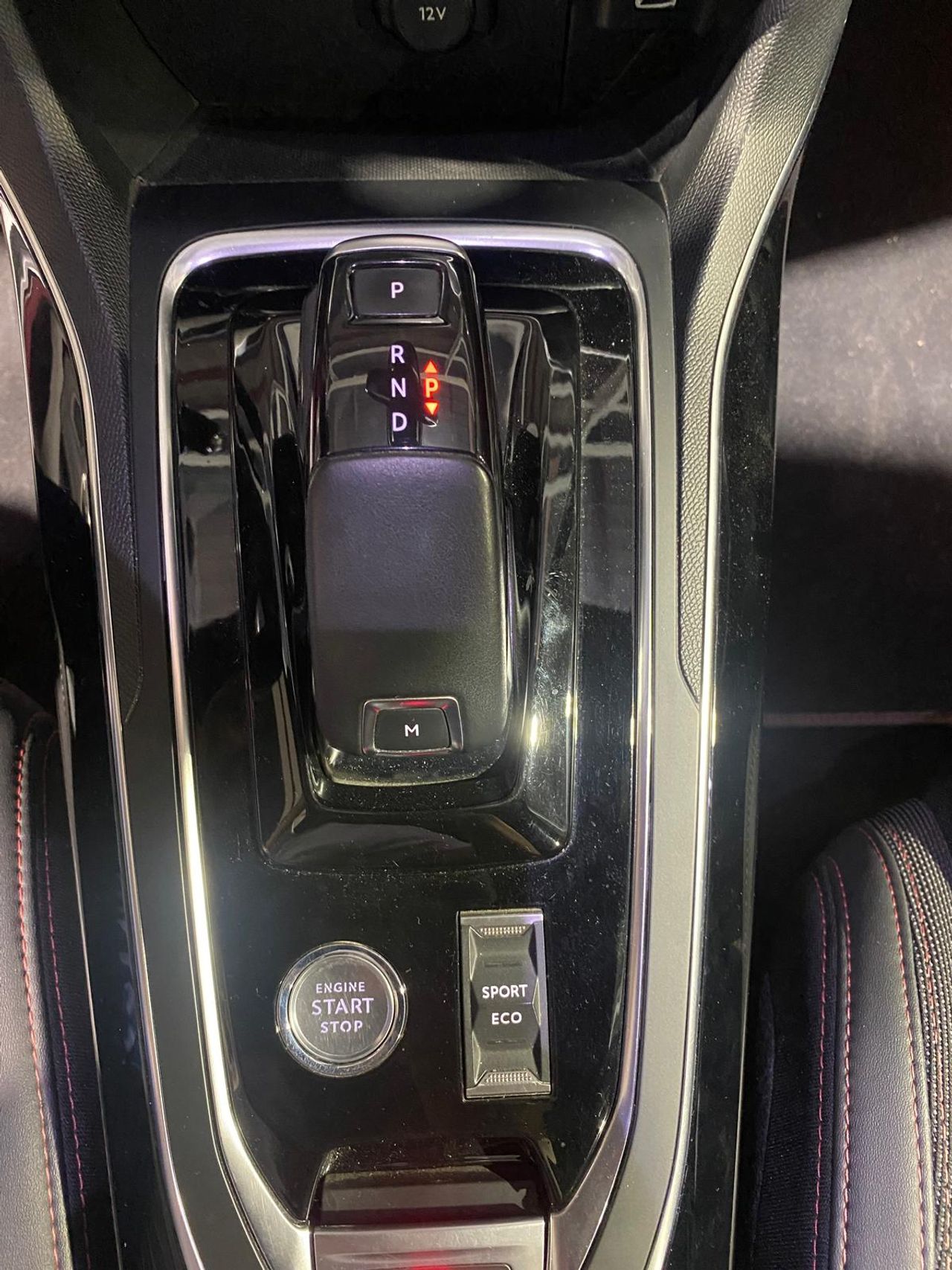 Peugeot 308 5p GT Line 1.5 BlueHDi 96KW (130CV) Auto - Foto 18