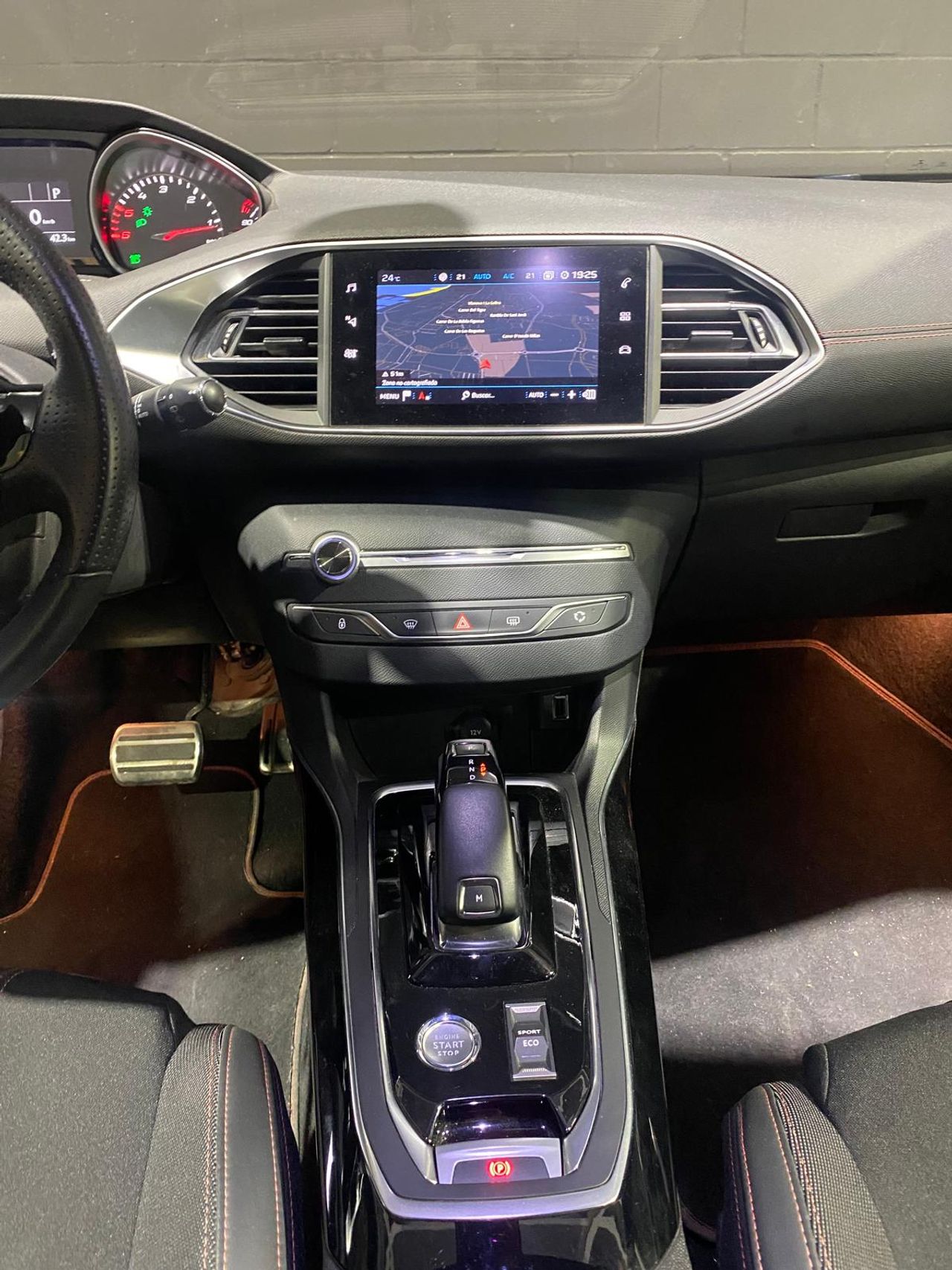 Peugeot 308 5p GT Line 1.5 BlueHDi 96KW (130CV) Auto - Foto 15